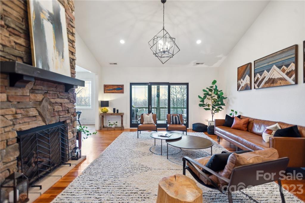 Gaston Mountain - Residential