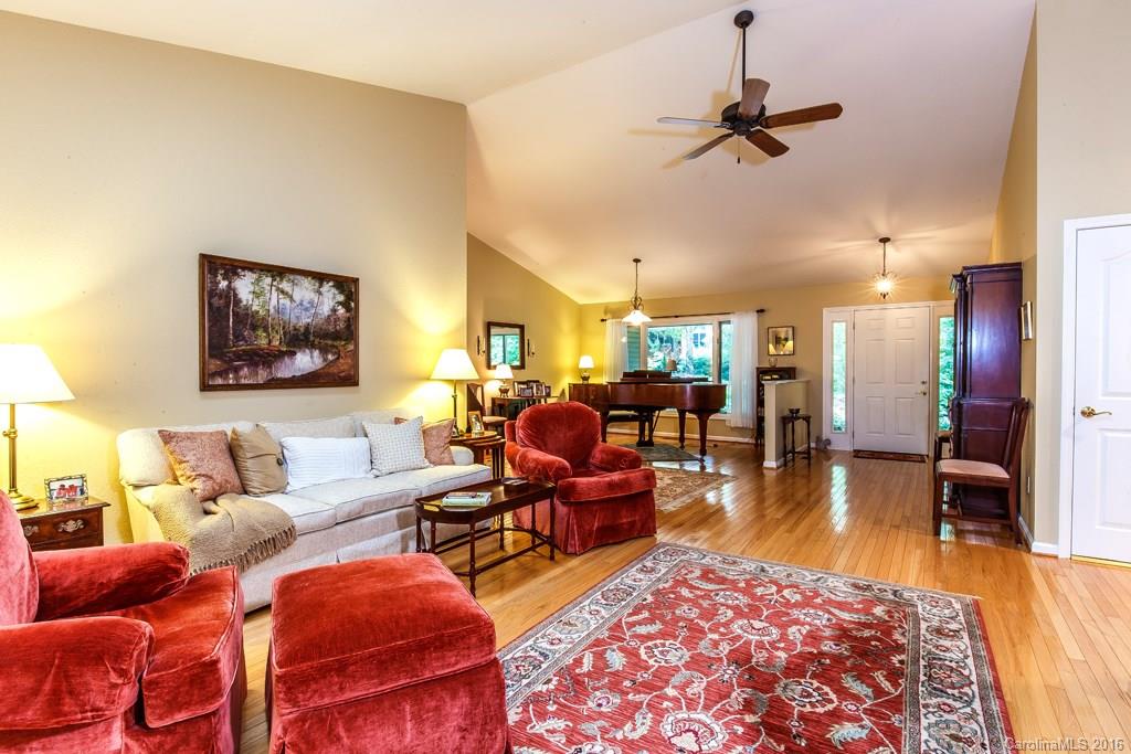 Connestee Falls - Residential