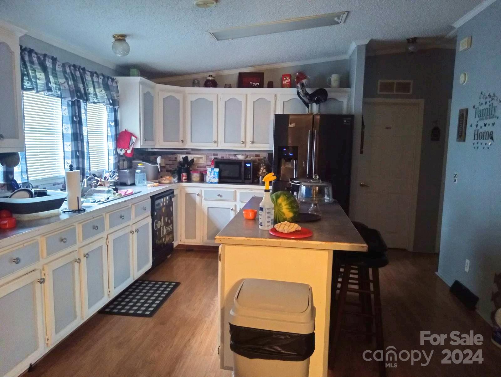 Lakeside - Residential