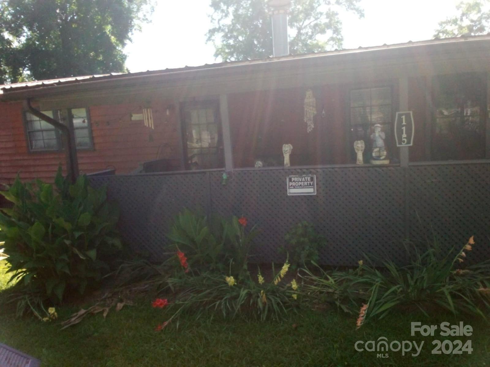 Lakeside - Residential