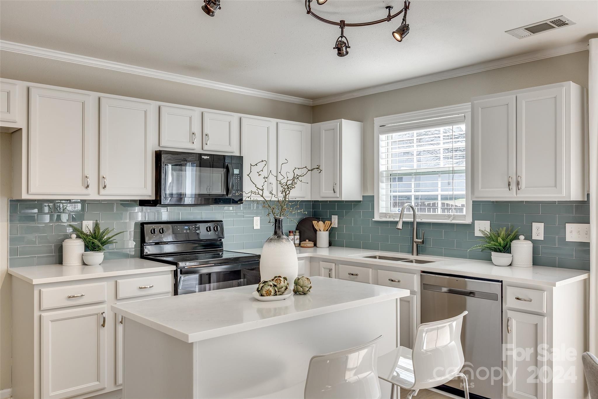 Waterlyn - Residential