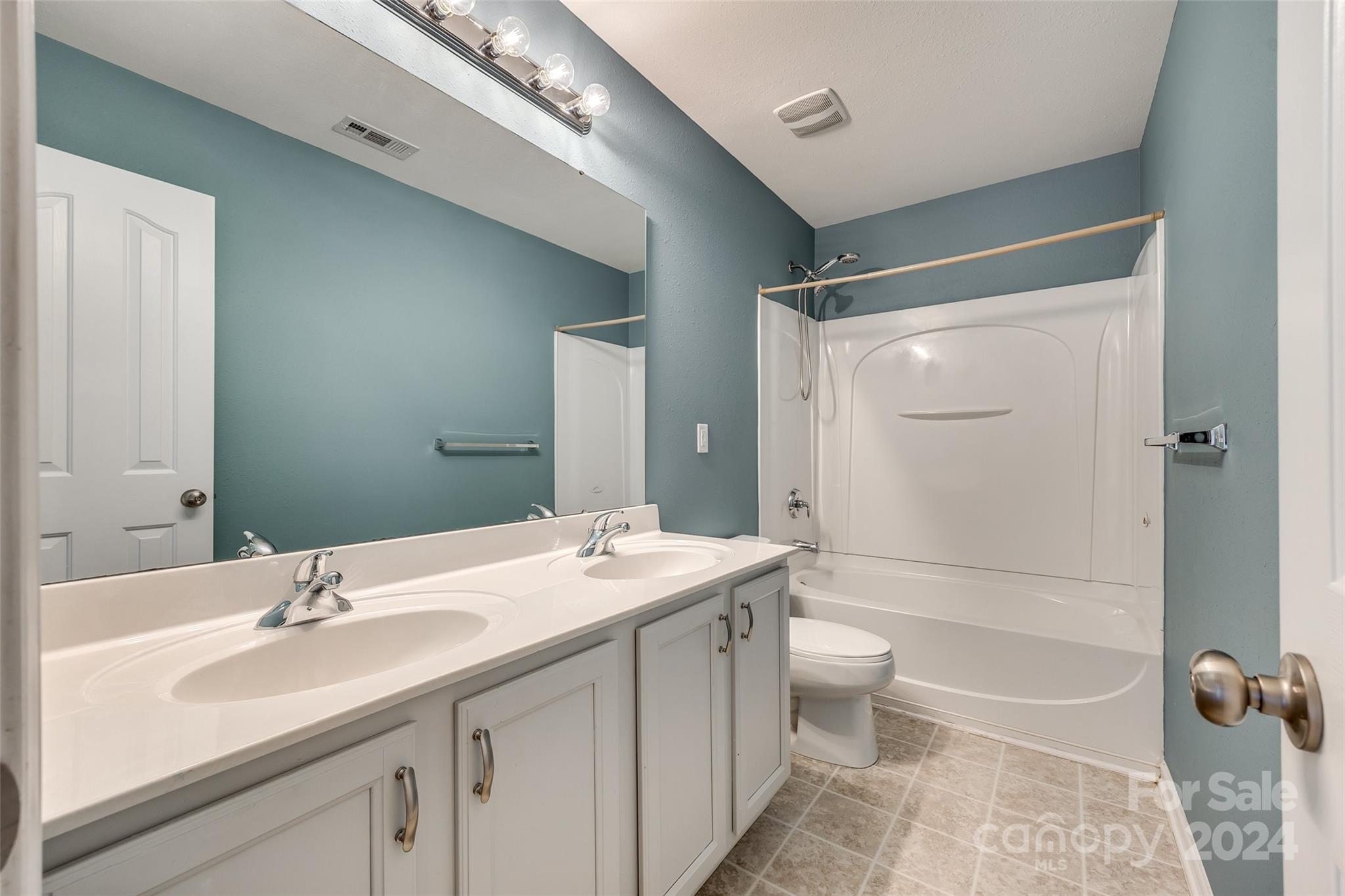 Waterlyn - Residential