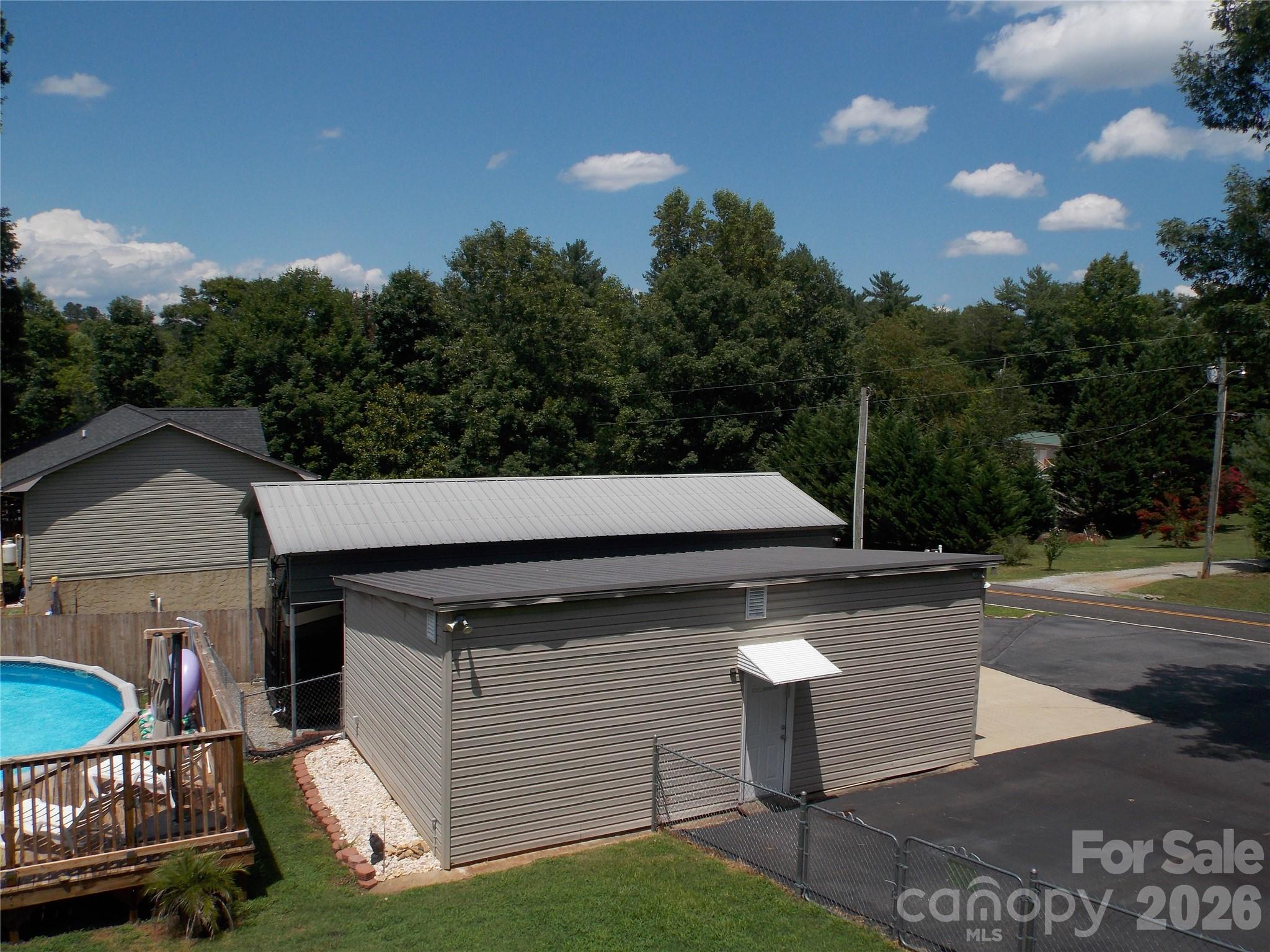 4249 Beach Road