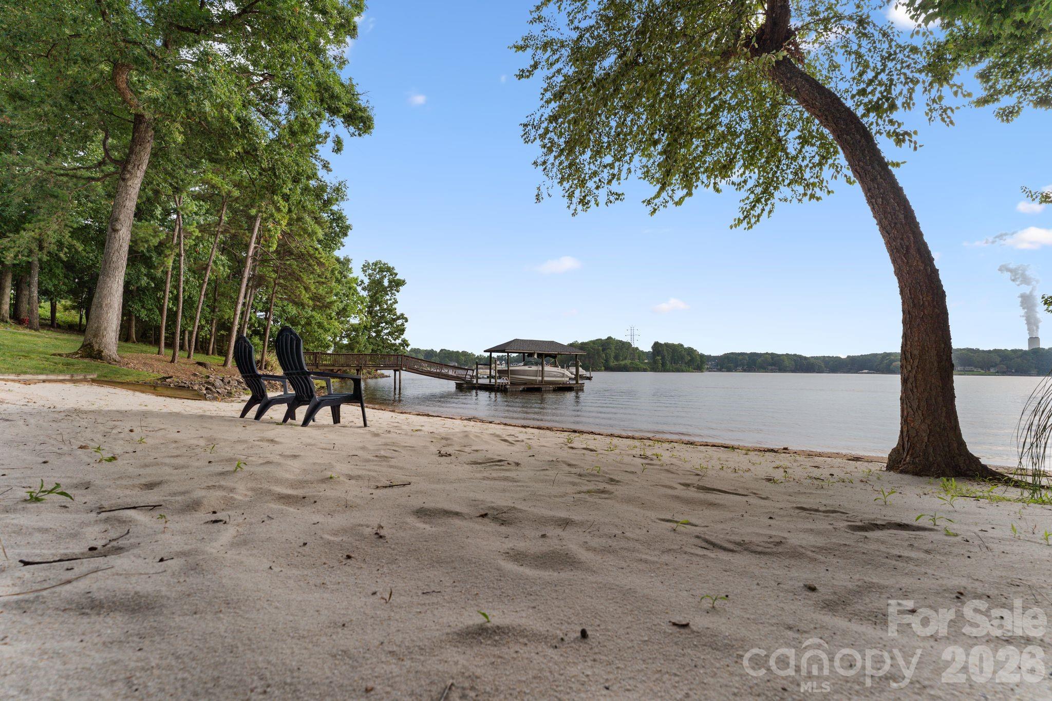 172 Mariner Pointe Lane