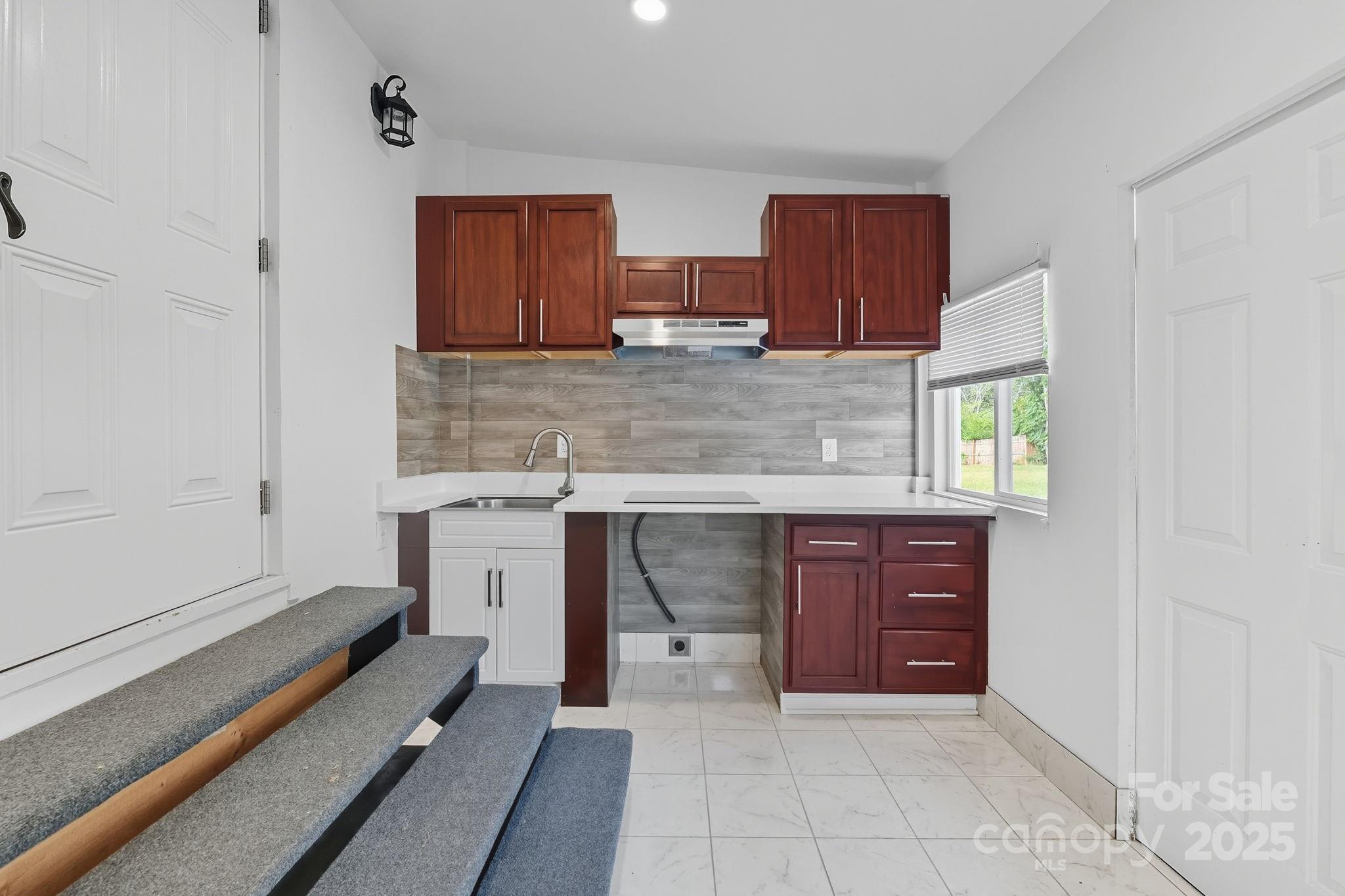 Bethesda Knoll - Residential