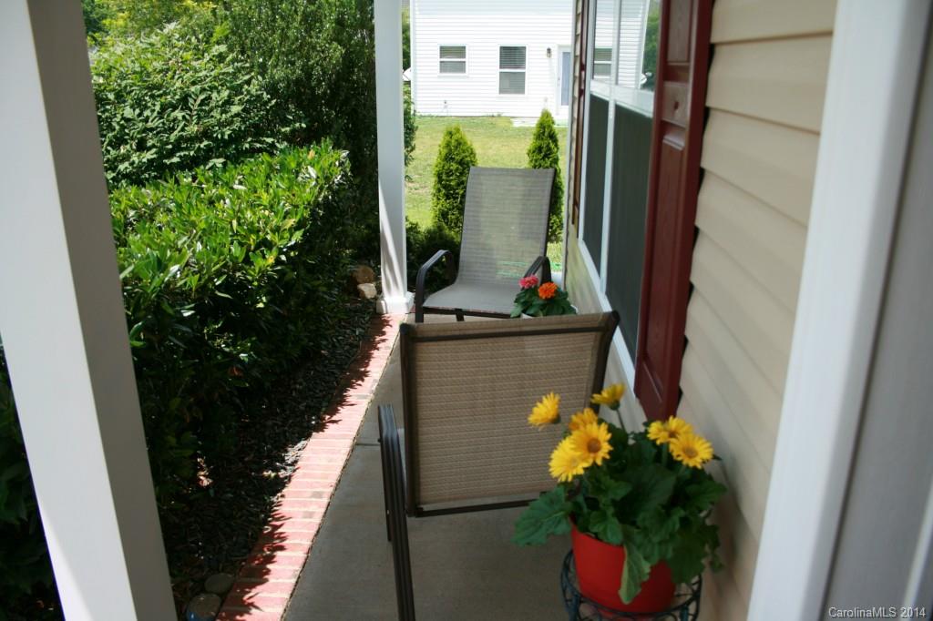 Sandy Pointe - Residential