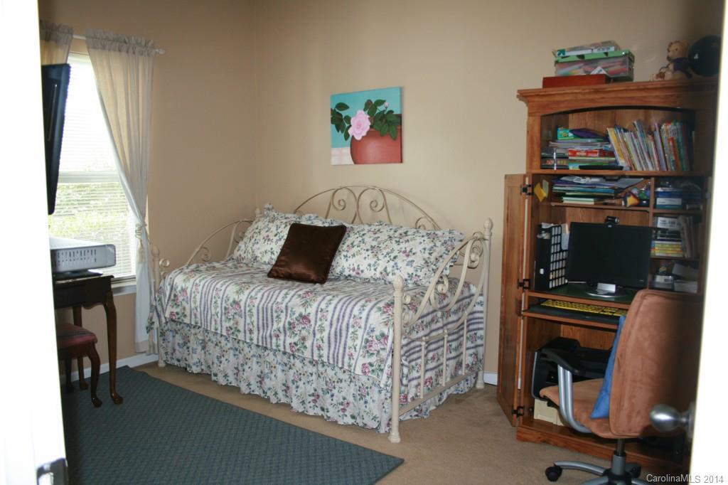 Sandy Pointe - Residential