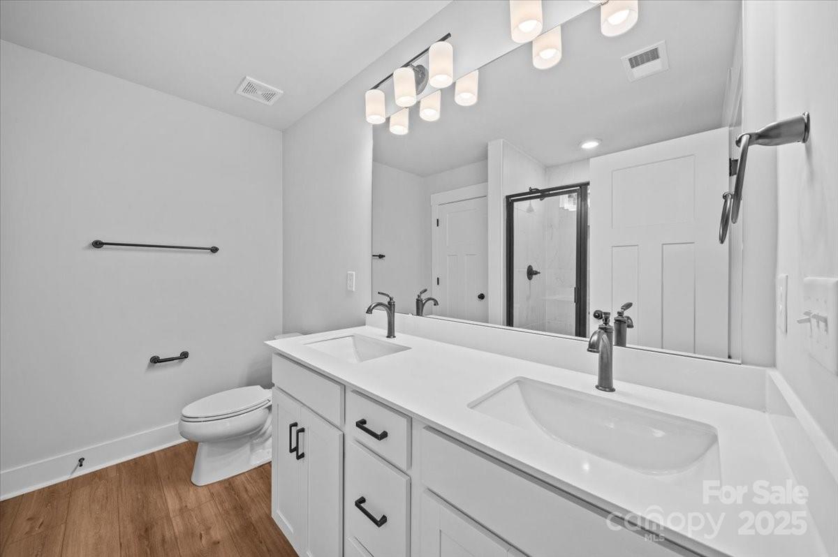 Walnut Ridge - Residential