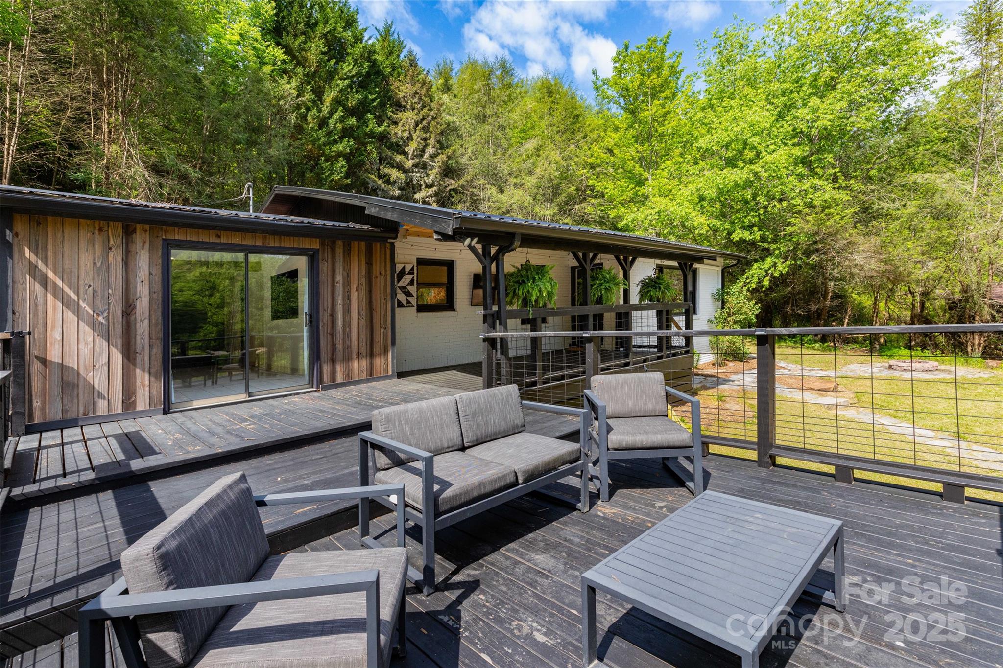 610 Banks Creek Road