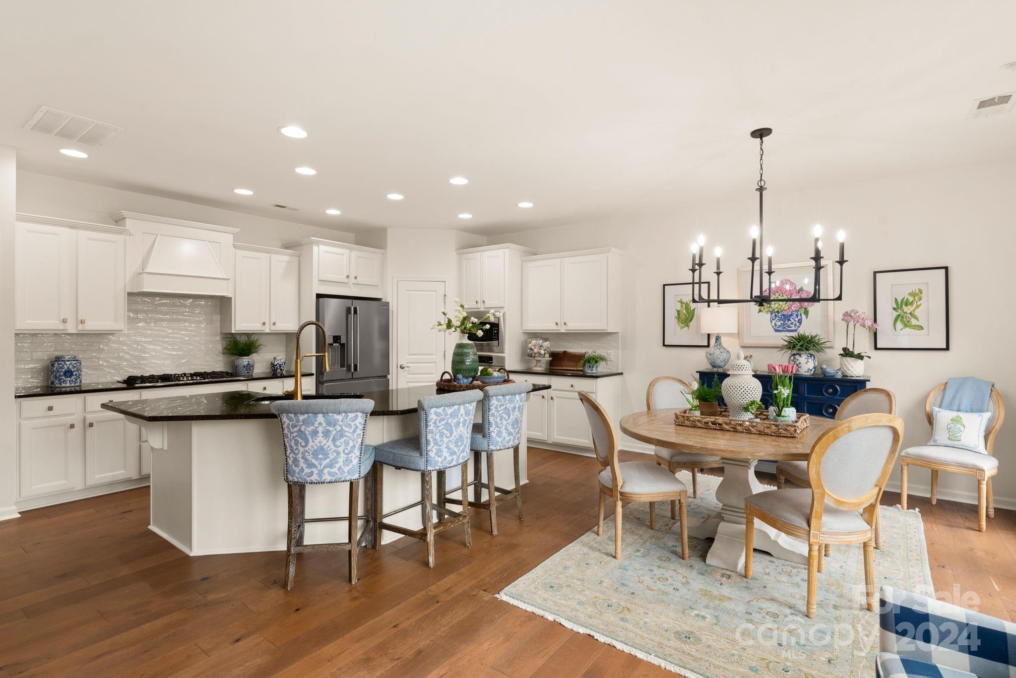 The Chimneys Of Marvin - Residential