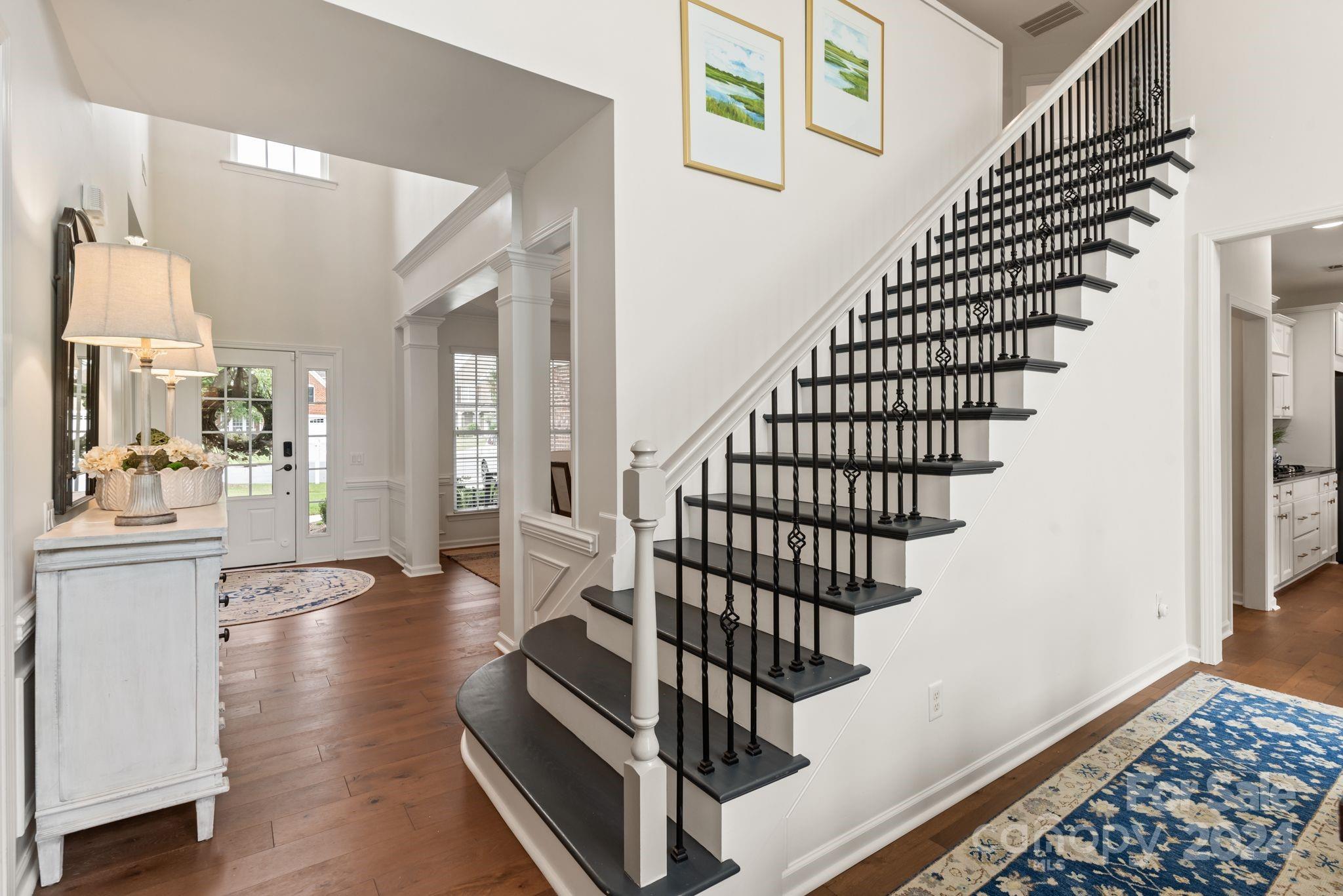 The Chimneys Of Marvin - Residential