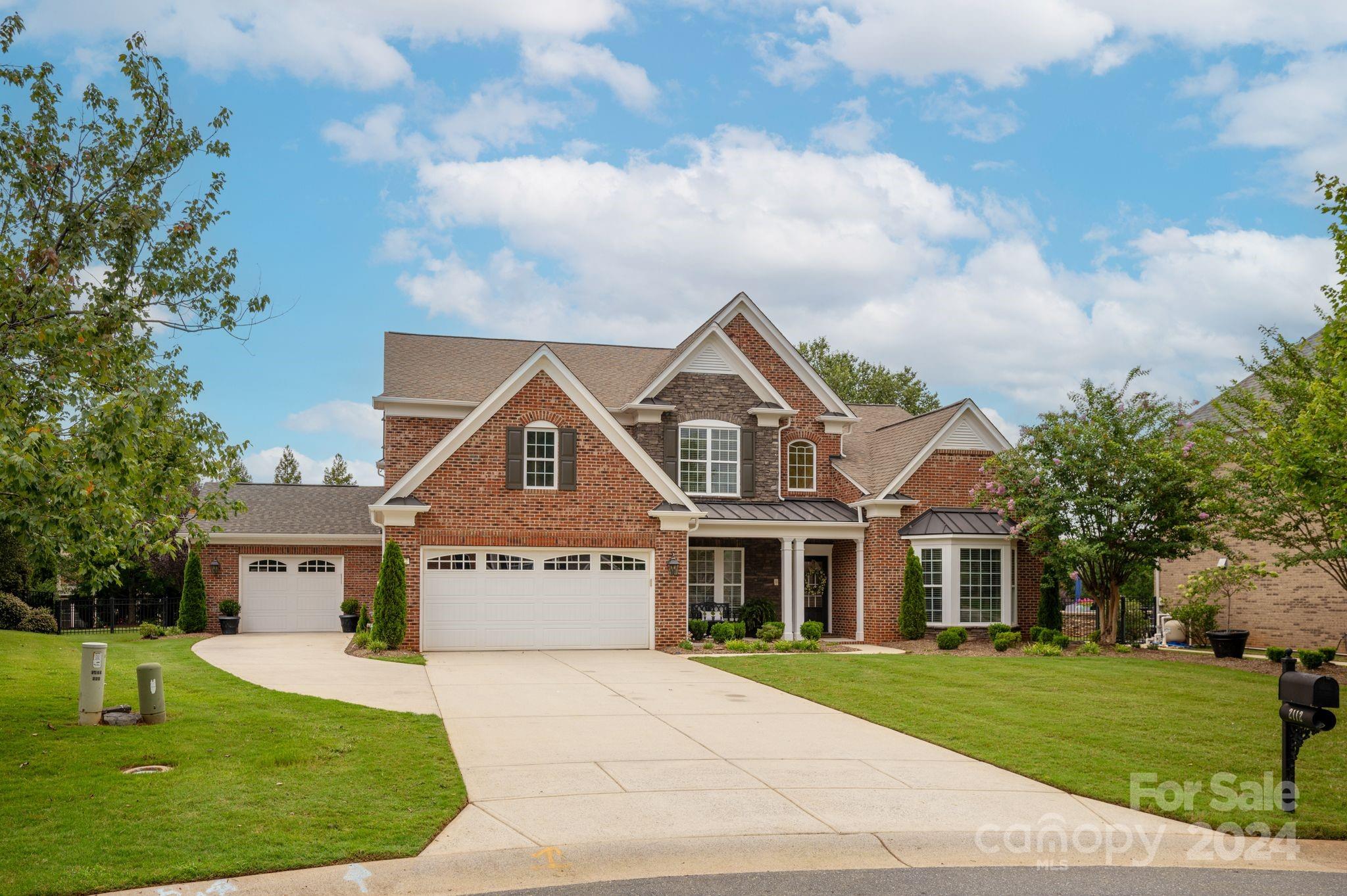 The Chimneys Of Marvin - Residential