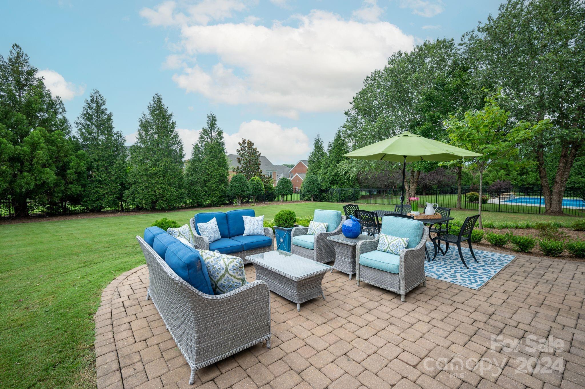 The Chimneys Of Marvin - Residential