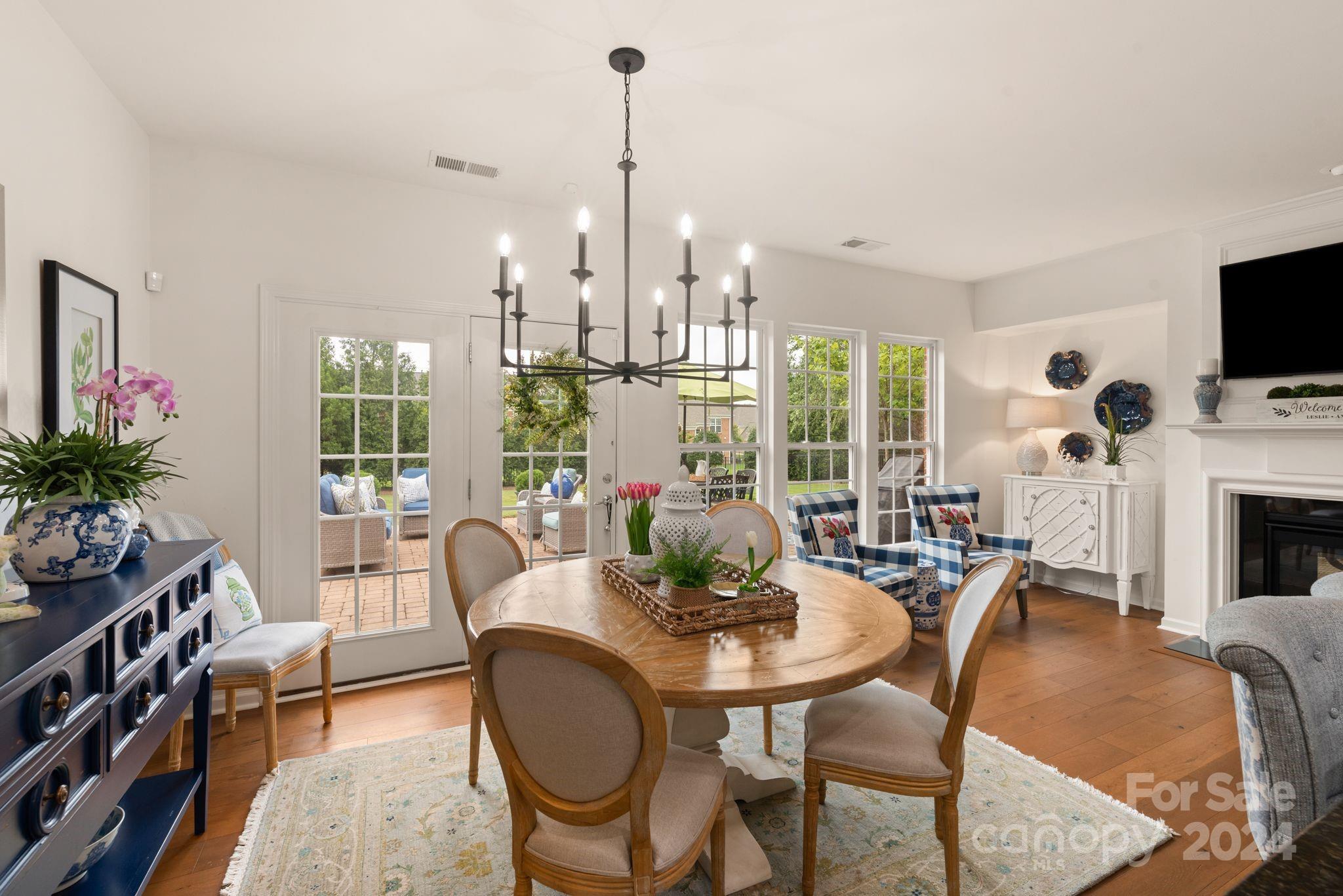 The Chimneys Of Marvin - Residential