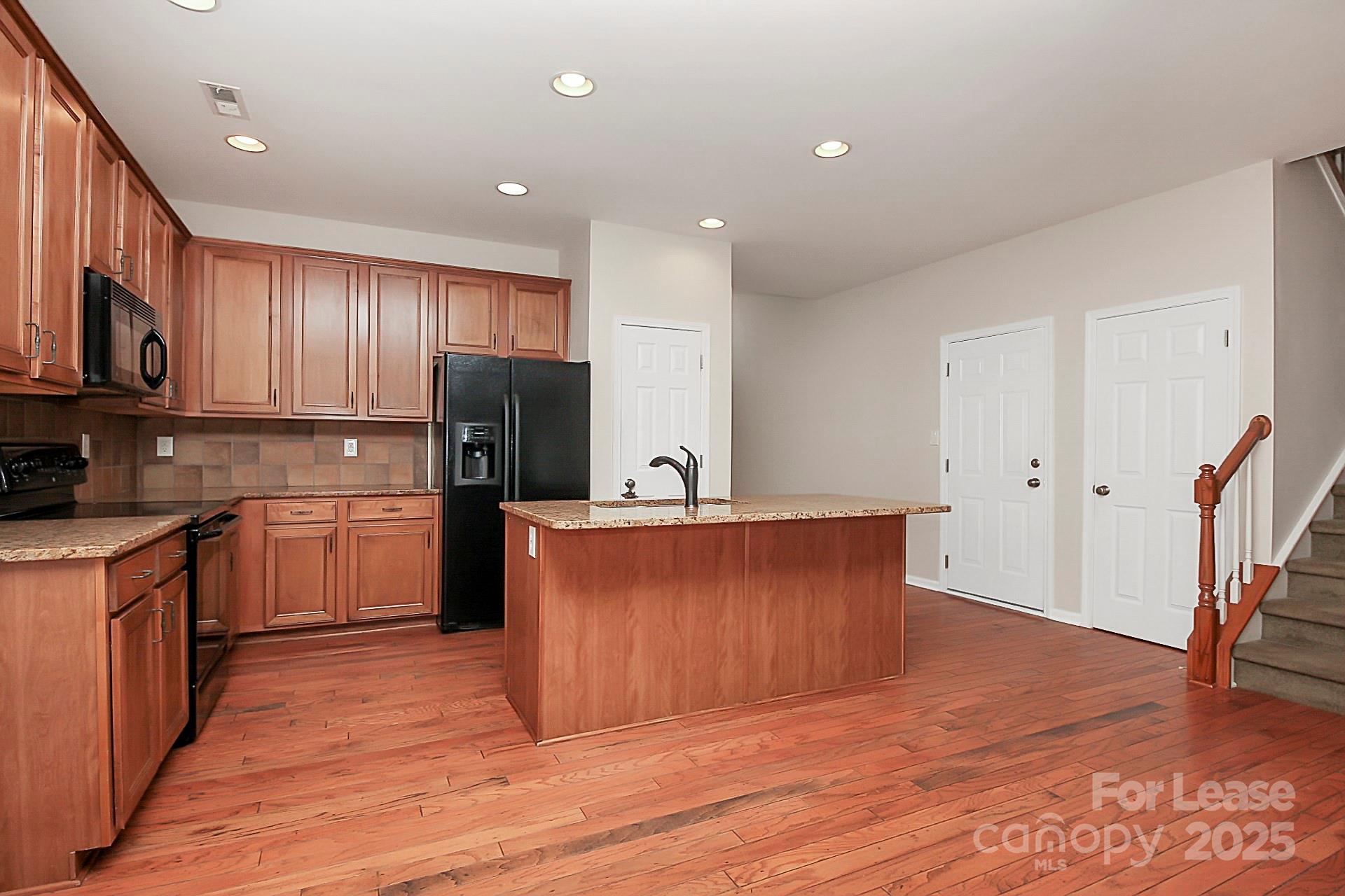 Highland Creek - Residential Lease