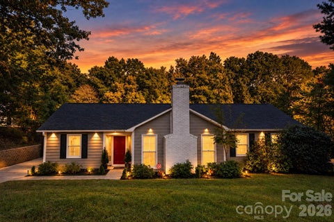 Photo of 6201 Thermal Road, Charlotte, NC 28211 (MLS # 4431208)