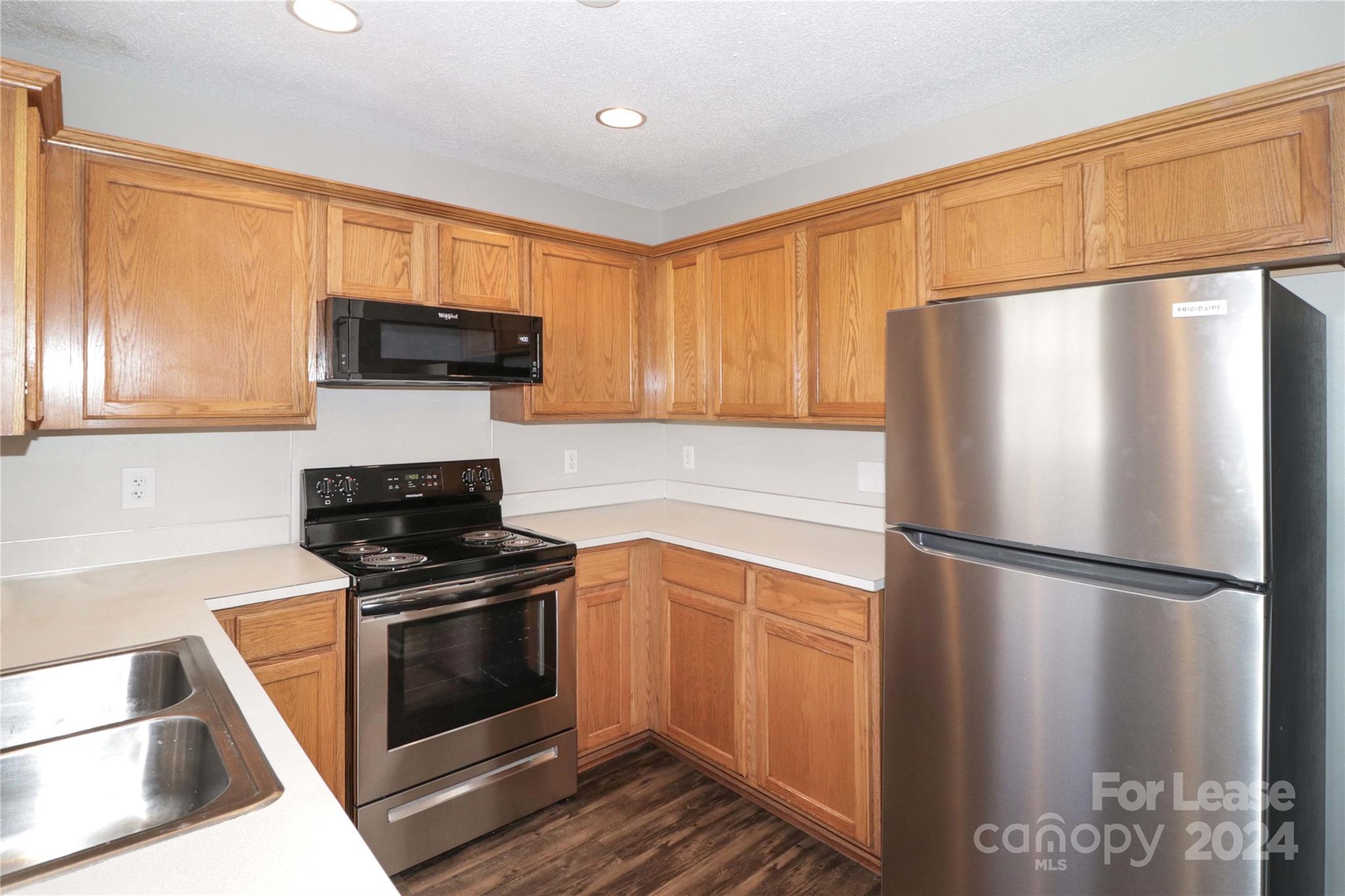 Foxmoor - Residential Lease