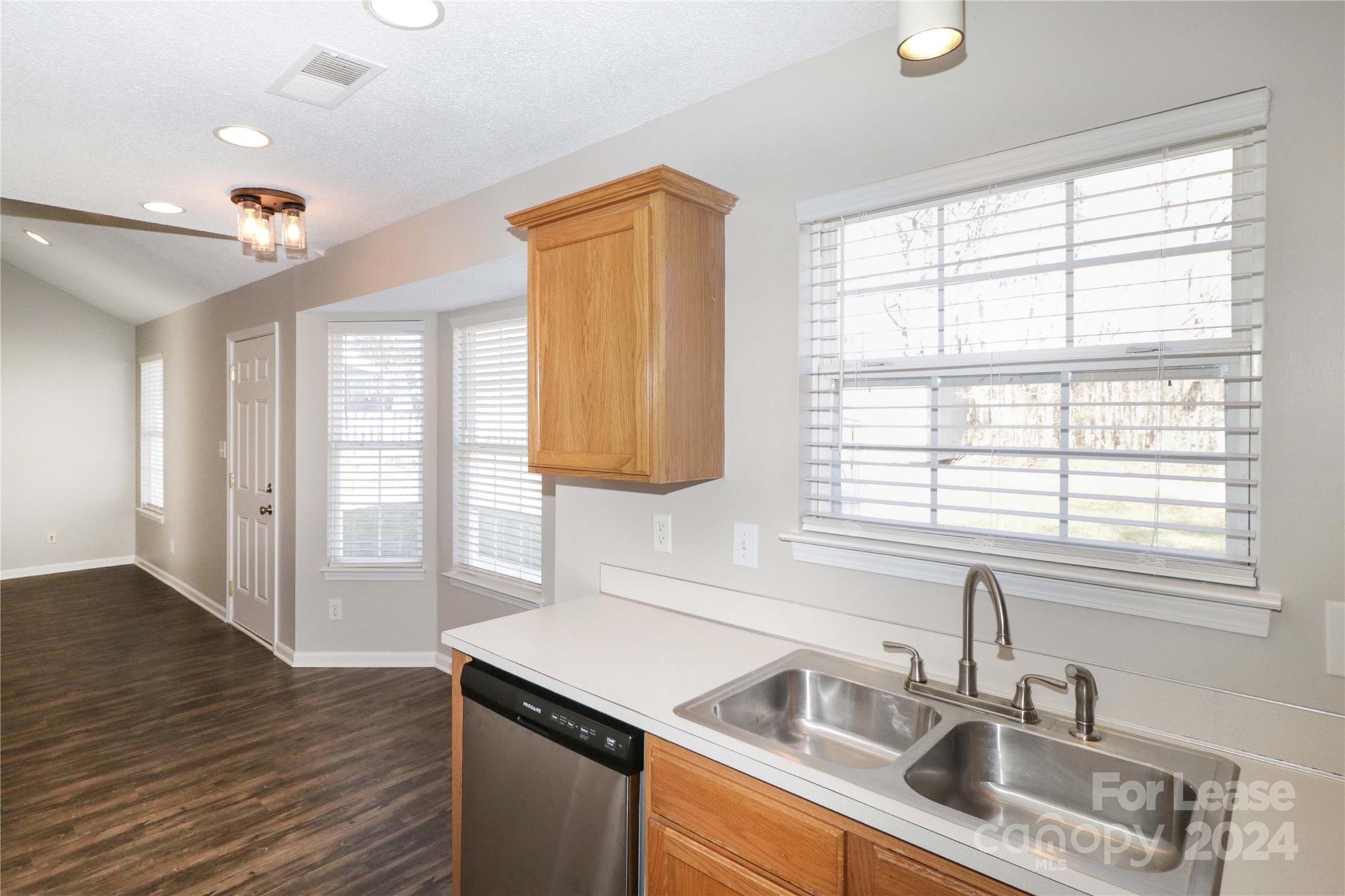 Foxmoor - Residential Lease