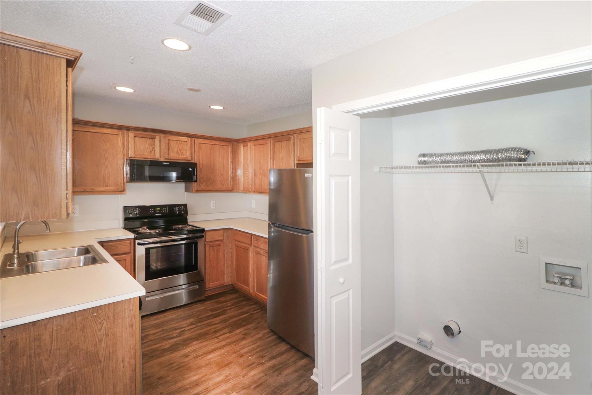 Foxmoor - Residential Lease