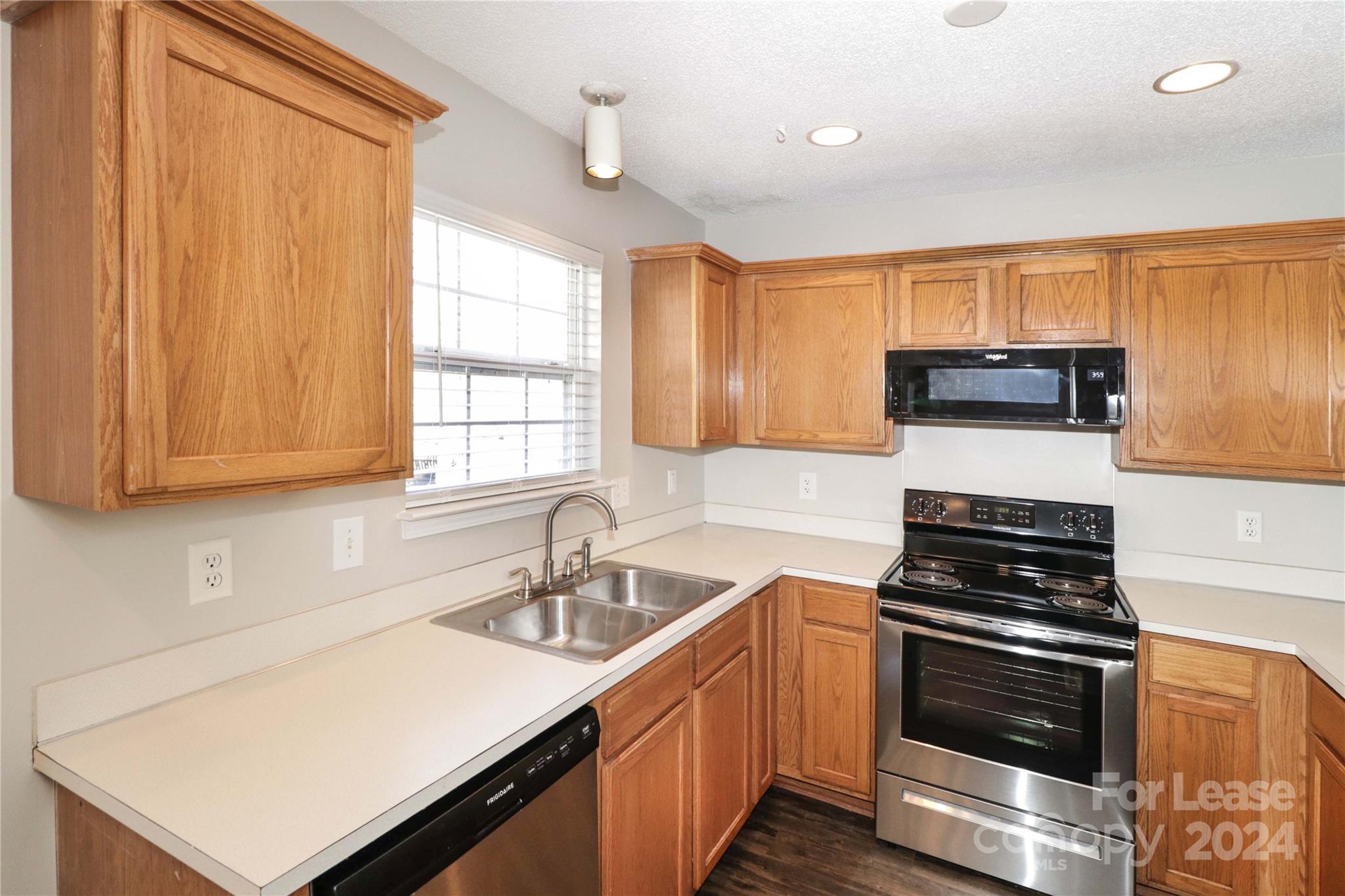 Foxmoor - Residential Lease