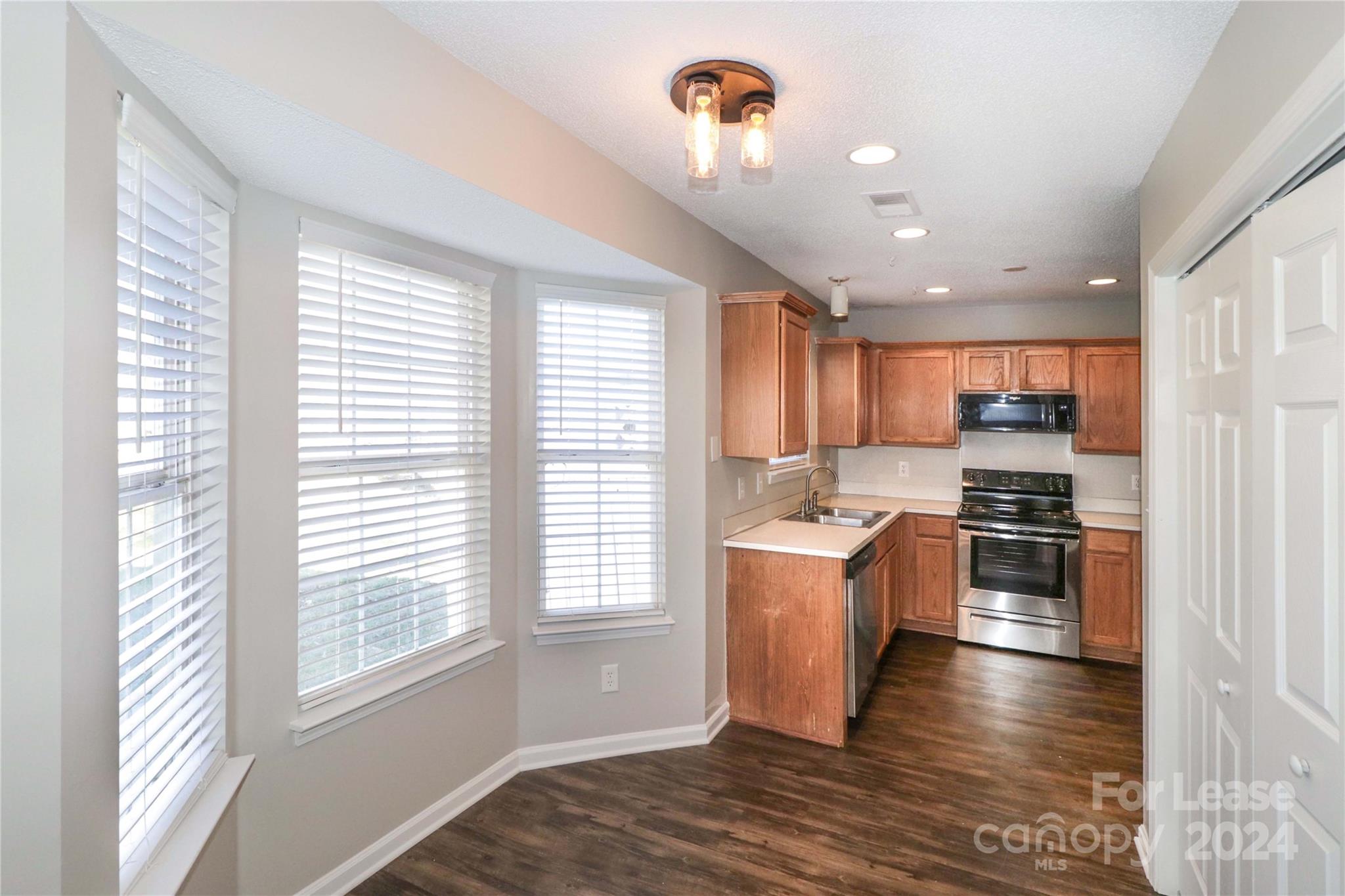 Foxmoor - Residential Lease