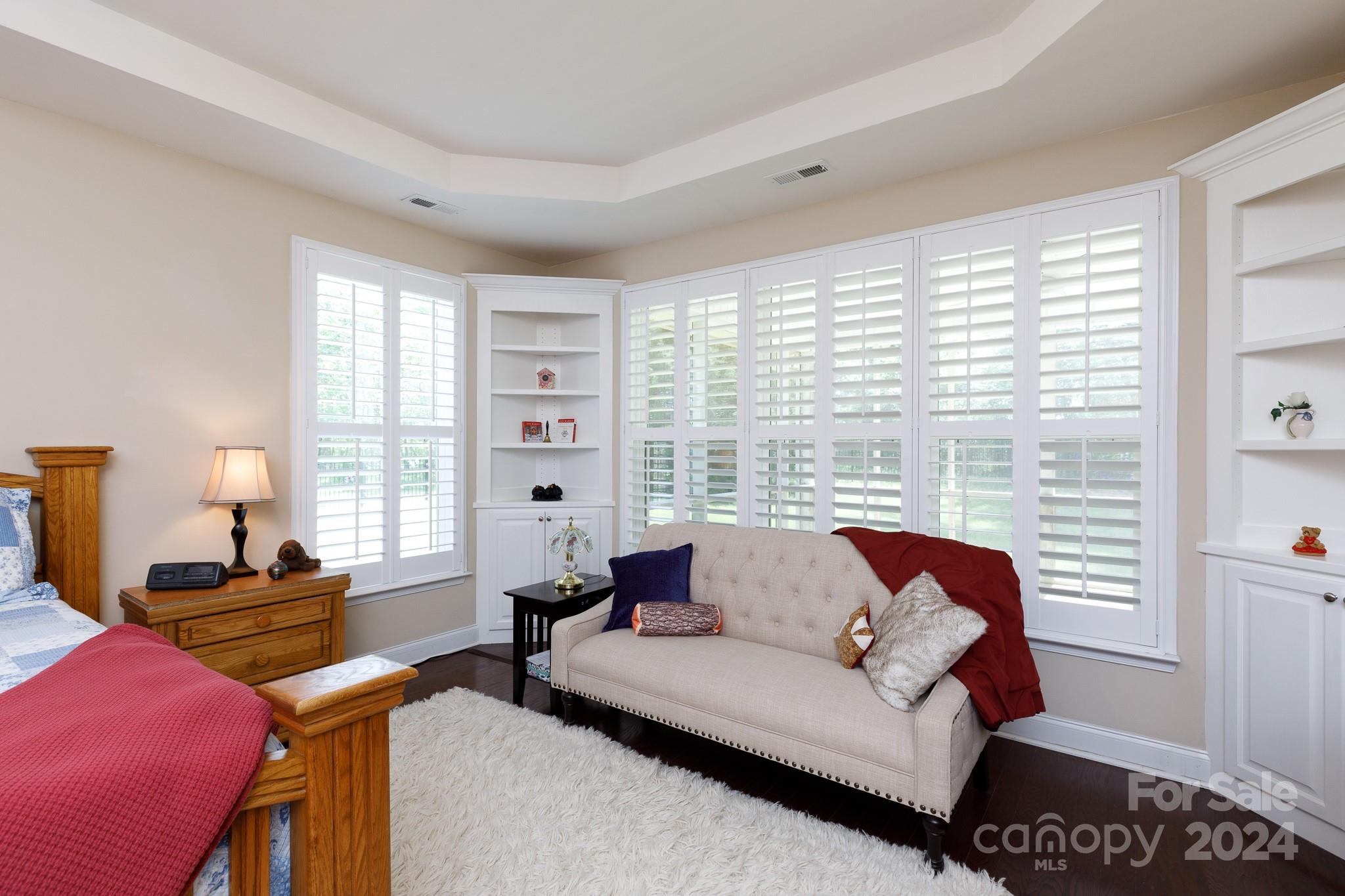 Holland Springs - Residential