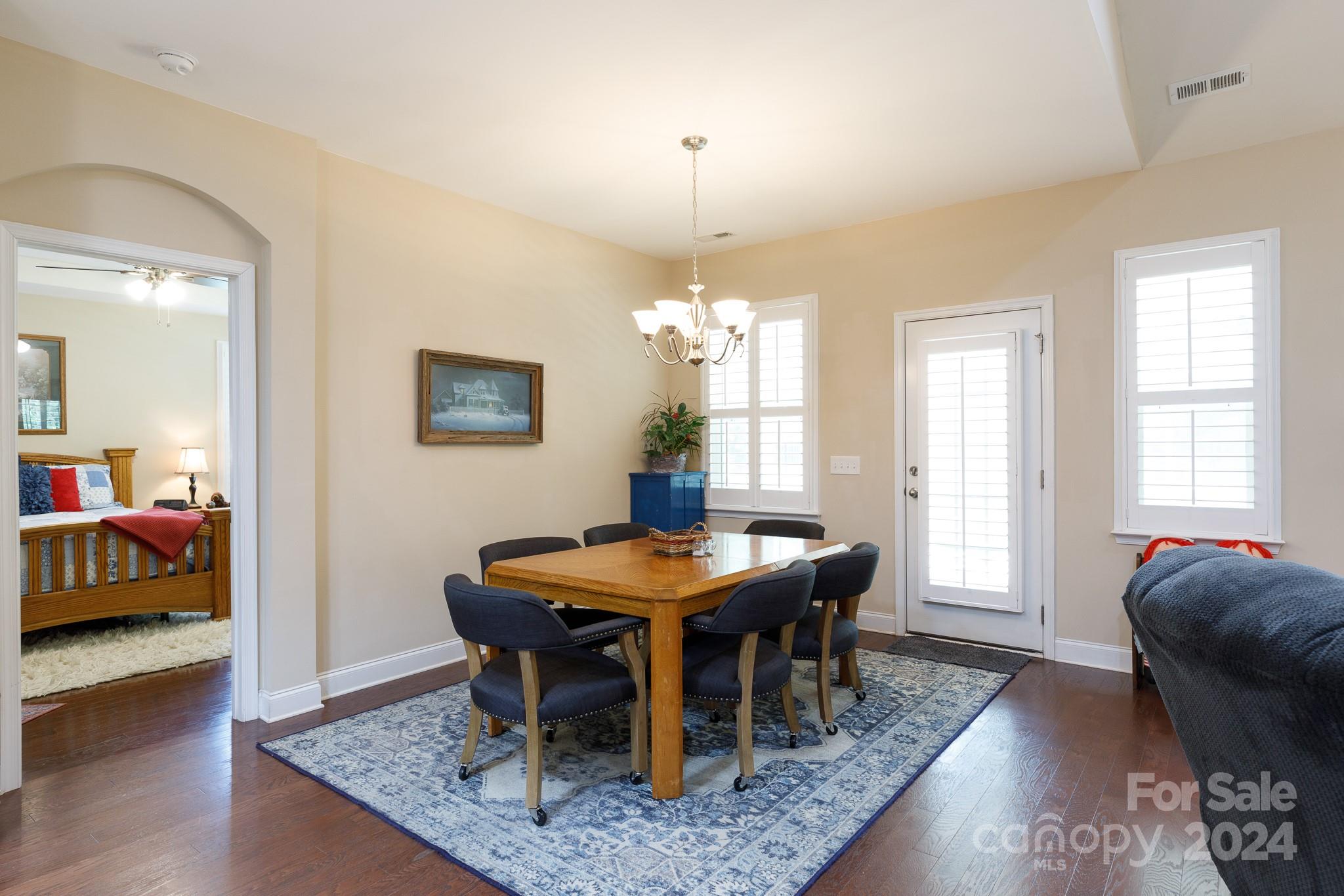 Holland Springs - Residential