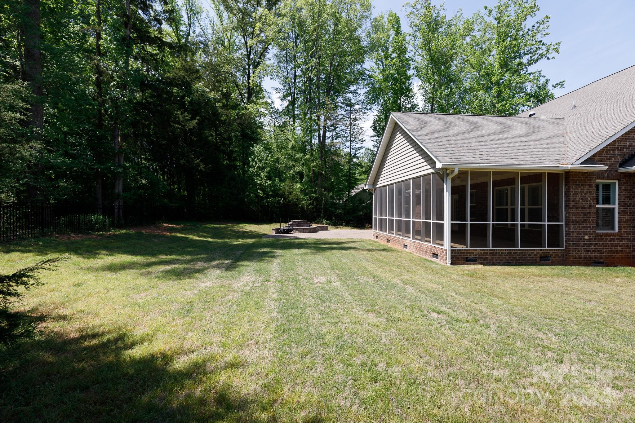 Holland Springs - Residential