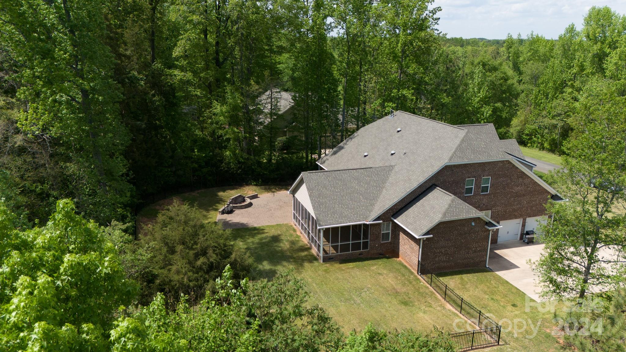 Holland Springs - Residential