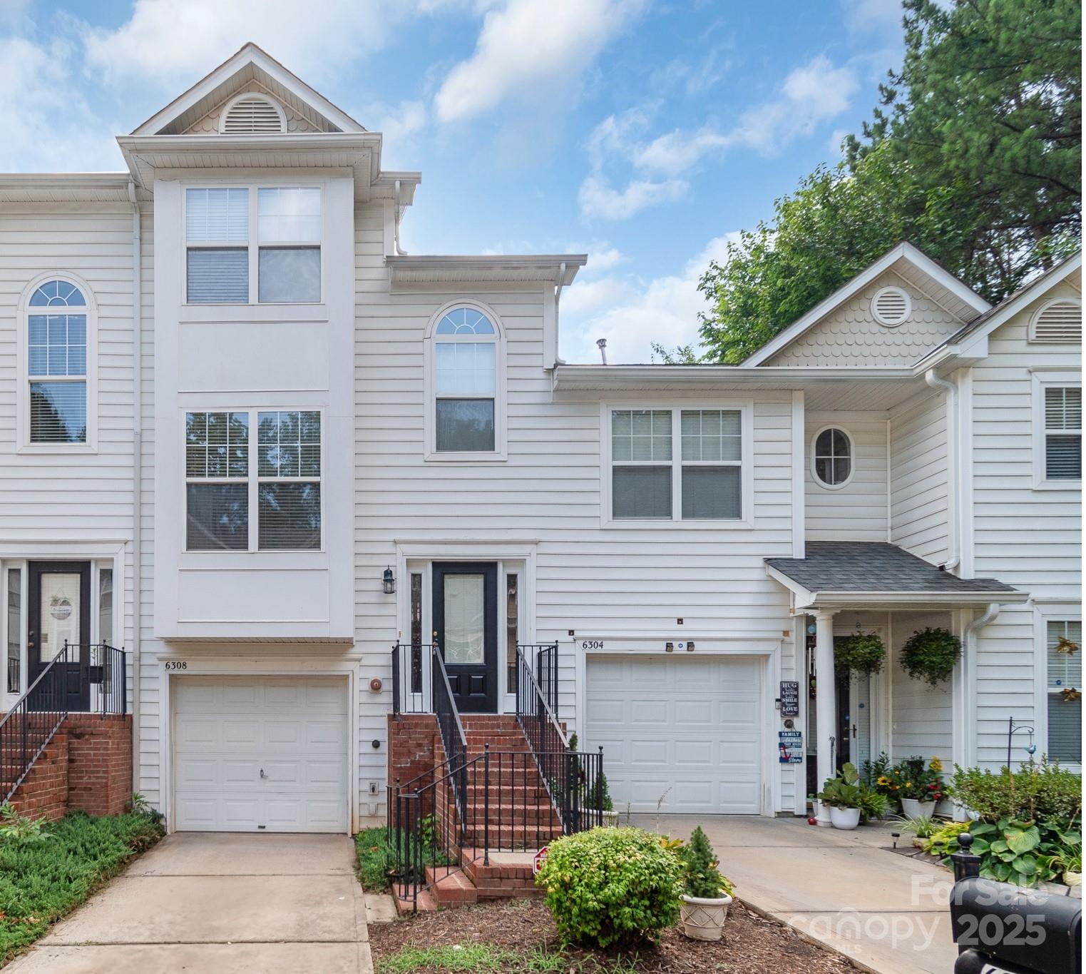 6308 Royal Celadon Way 35