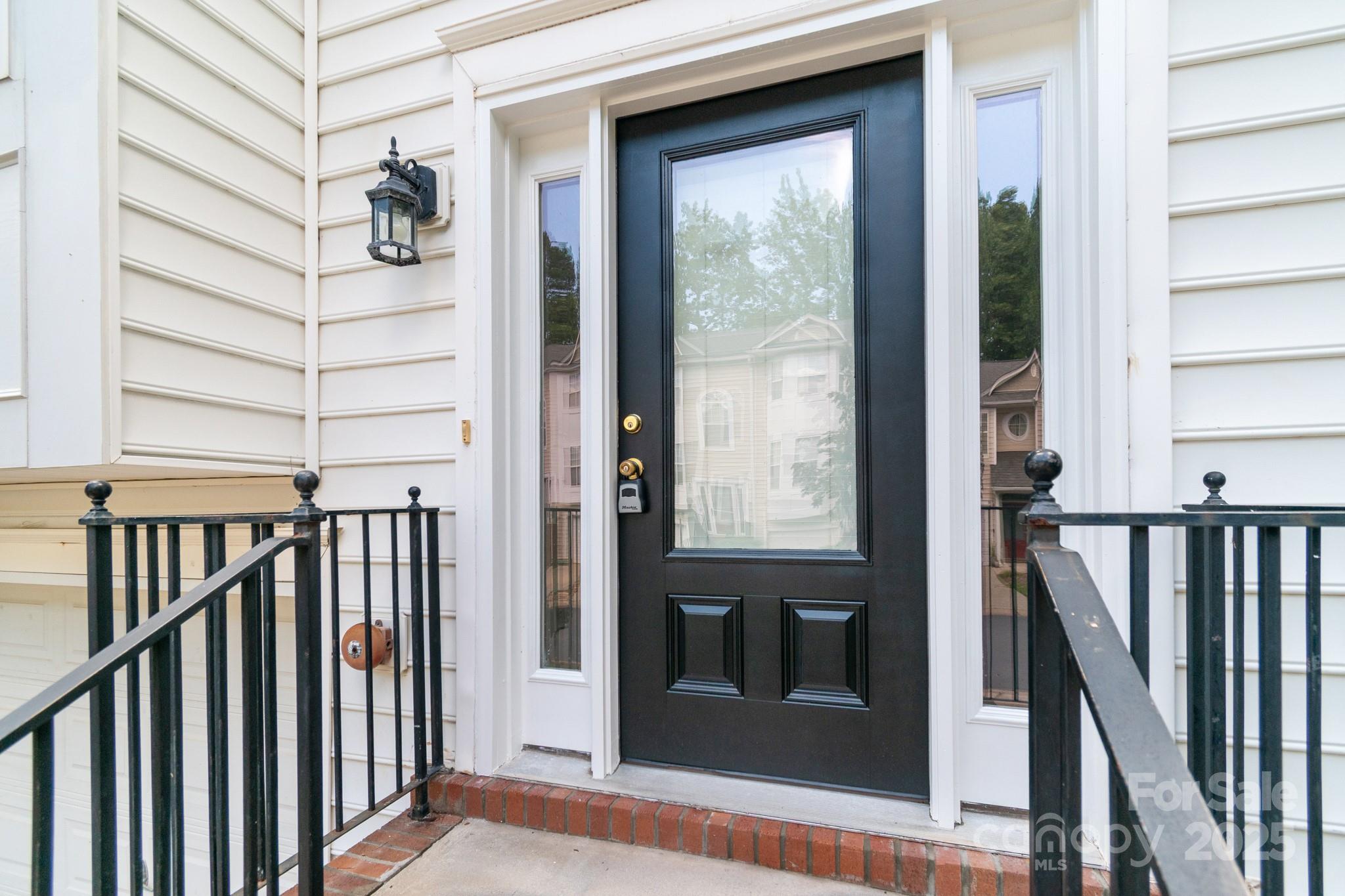 6308 Royal Celadon Way 35