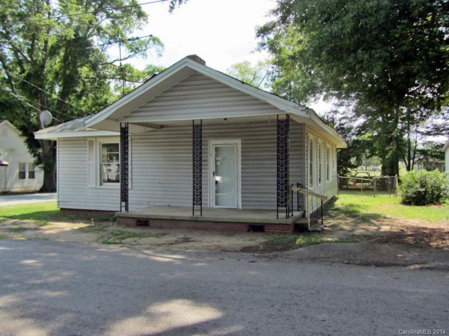 2 BR/1 BA home on corner lot is located within close distance to historic downtown Chester! Home features large front porch, fenced yard, spacious bedrooms, 2 fireplaces, and formal dining room. Strongly encouraged that offers include proof of funds/pre-approval & is required for seller's final acceptance.