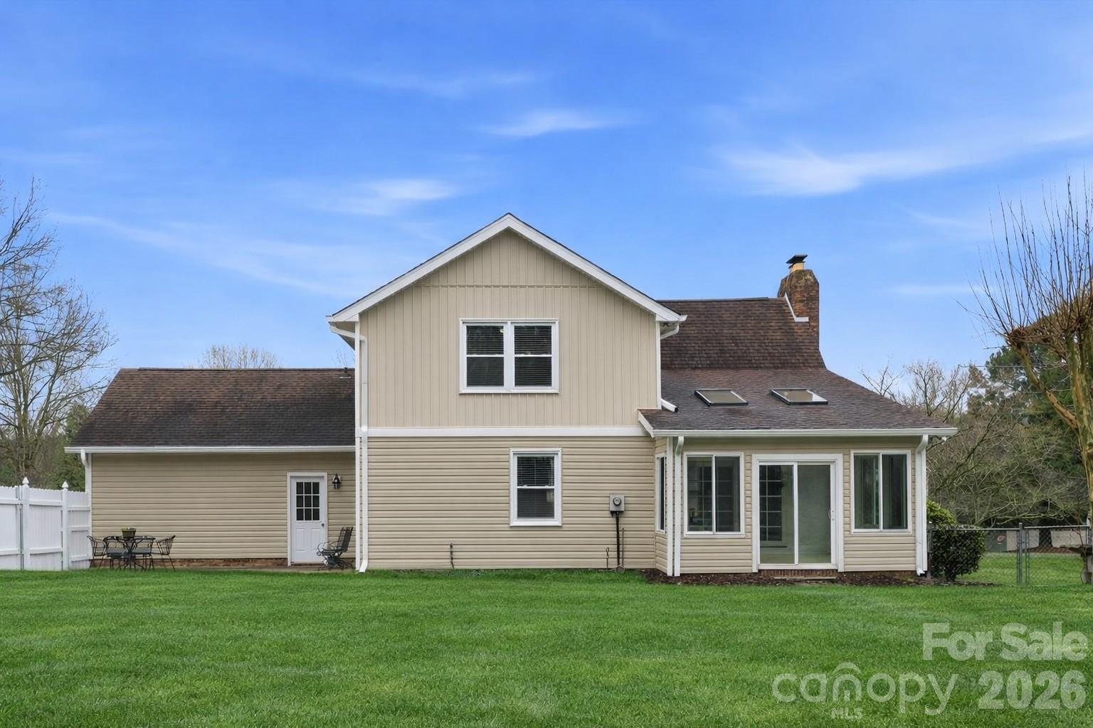 Friendfield - Residential