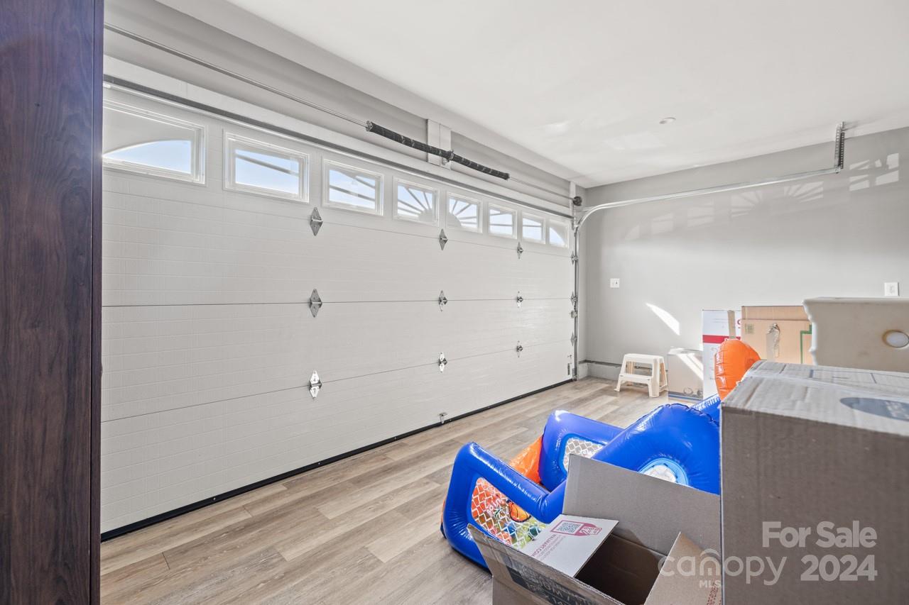 Taras Trace - Residential