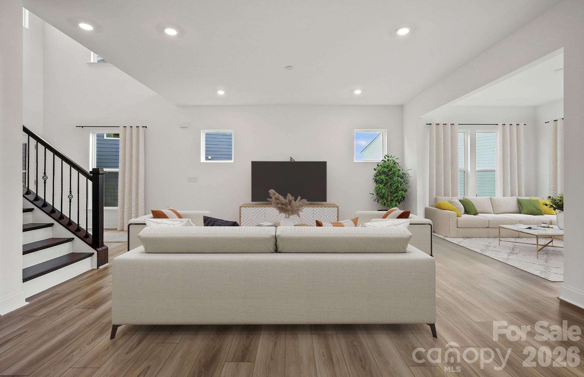 1564 Gossage Lane NW