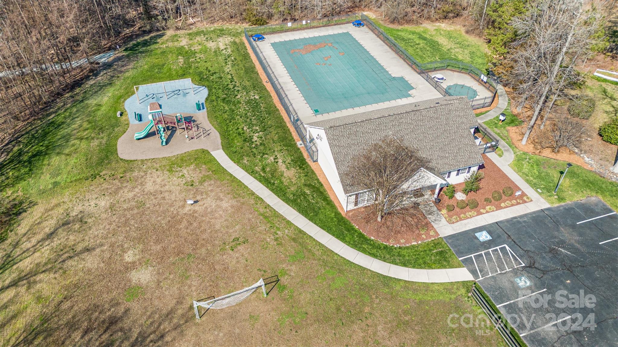 Chestnut Oaks - Residential