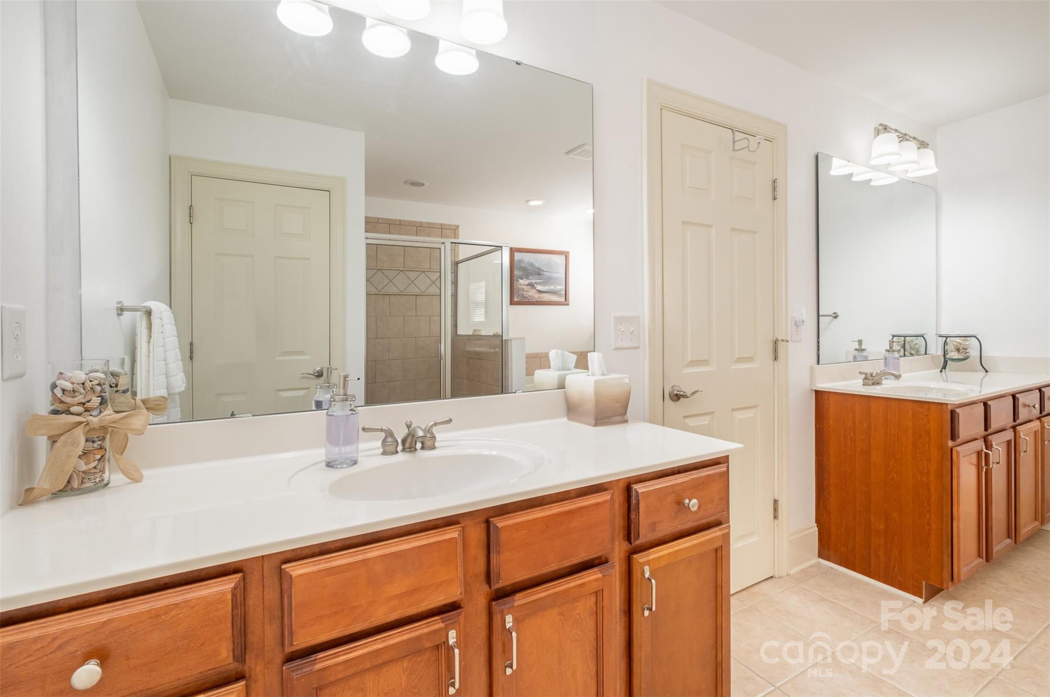 Chestnut Oaks - Residential