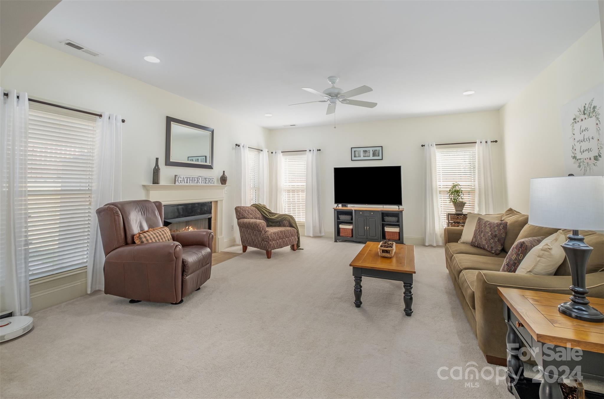 Chestnut Oaks - Residential