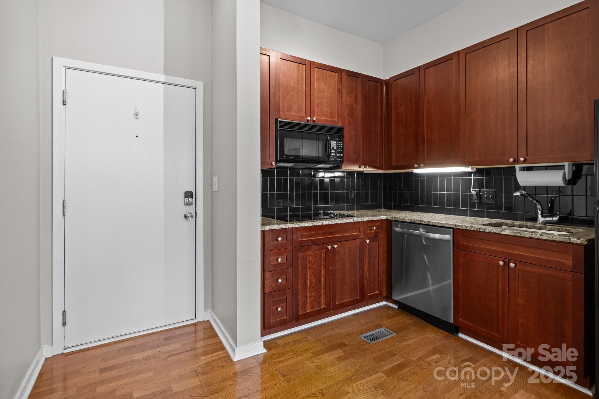 2125 Southend Drive 448