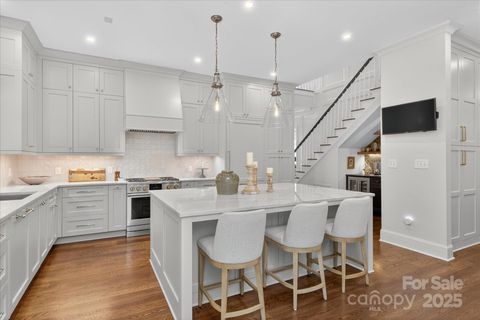 6016 Knight Crest Court Charlotte NC 28210