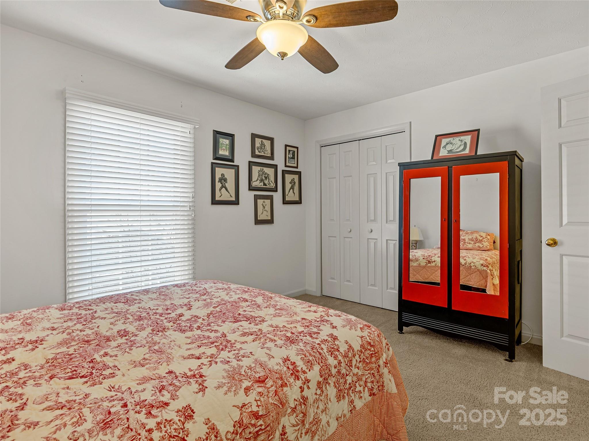 Hampton Woods - Residential