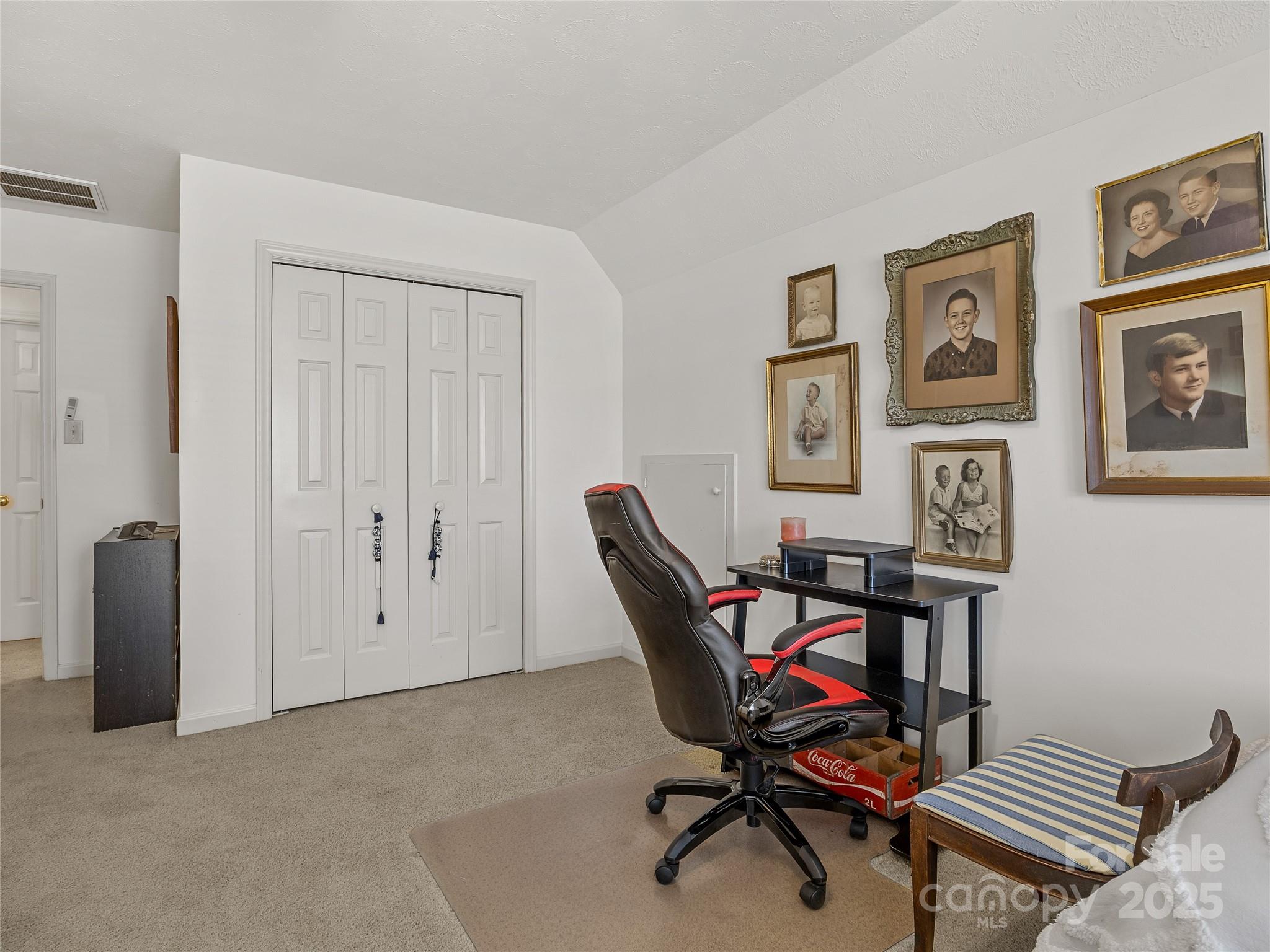 Hampton Woods - Residential