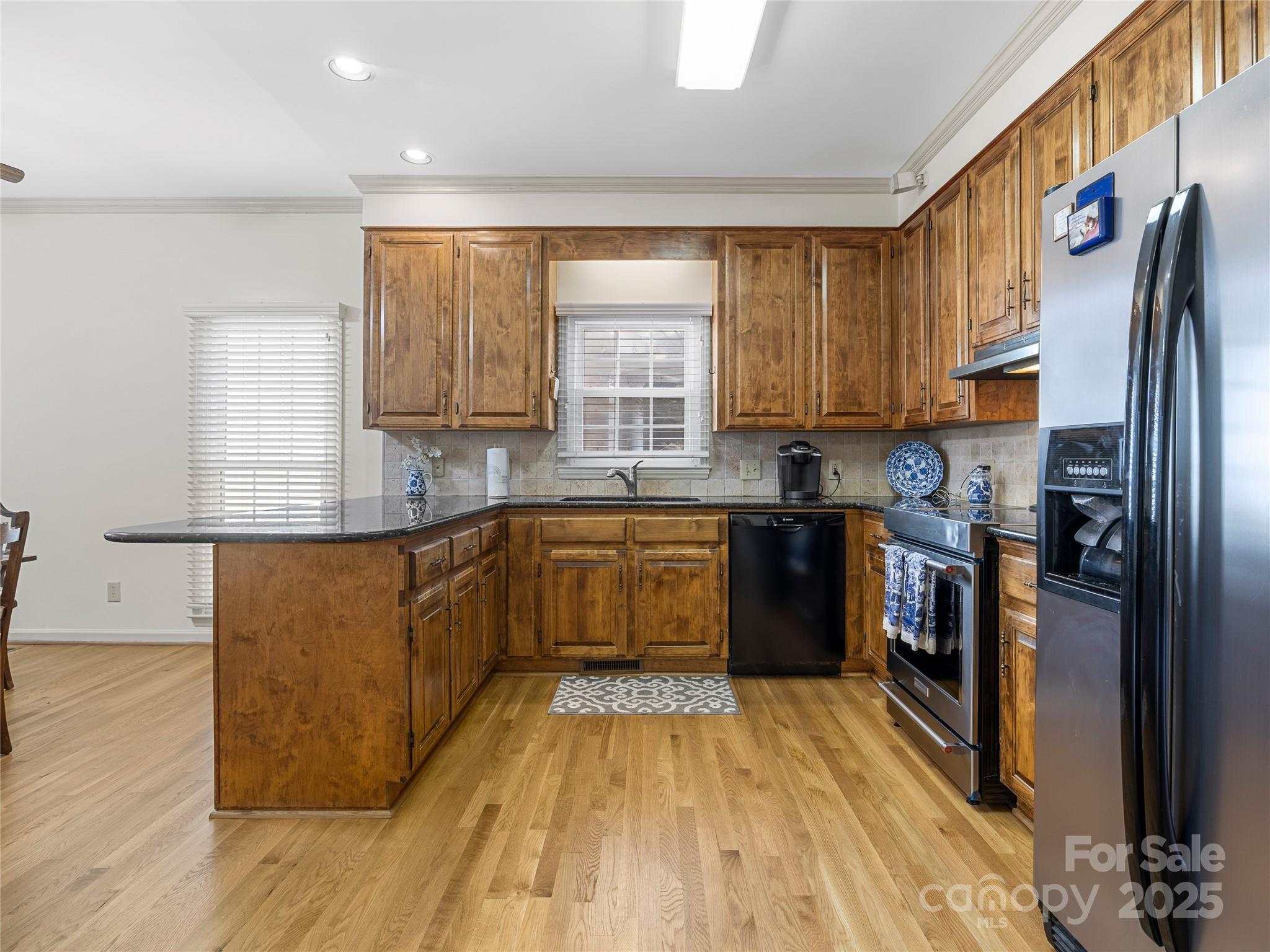 1981 Hamptonwood Road