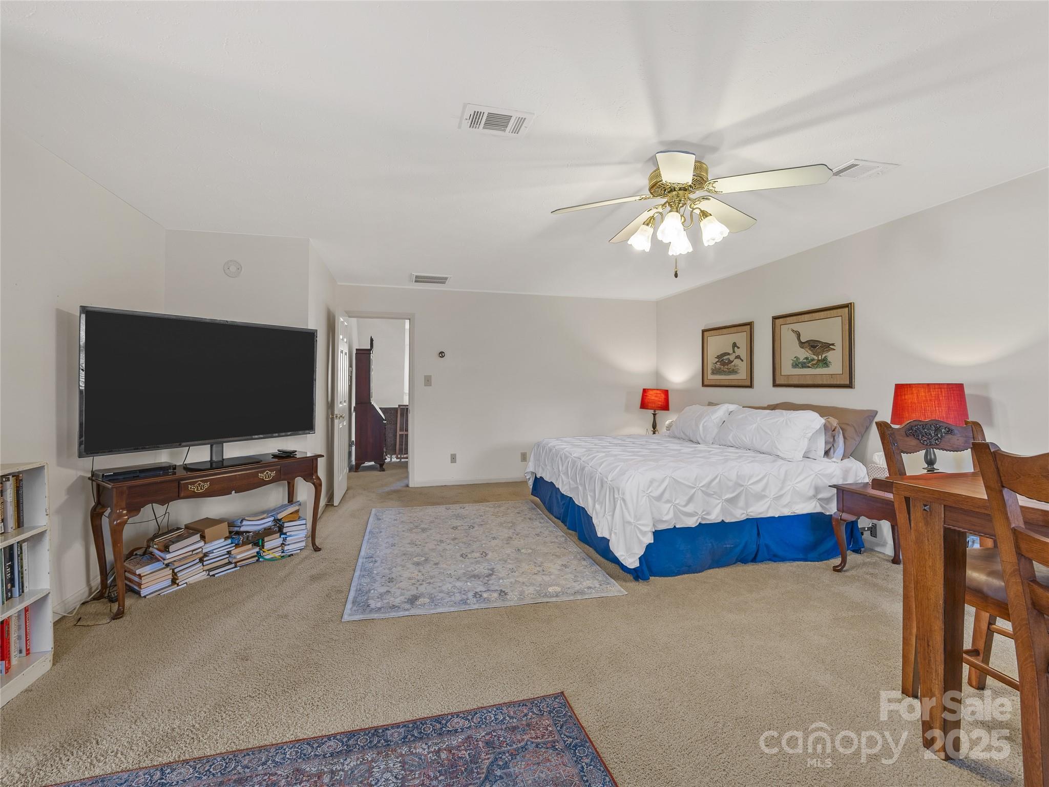 Hampton Woods - Residential