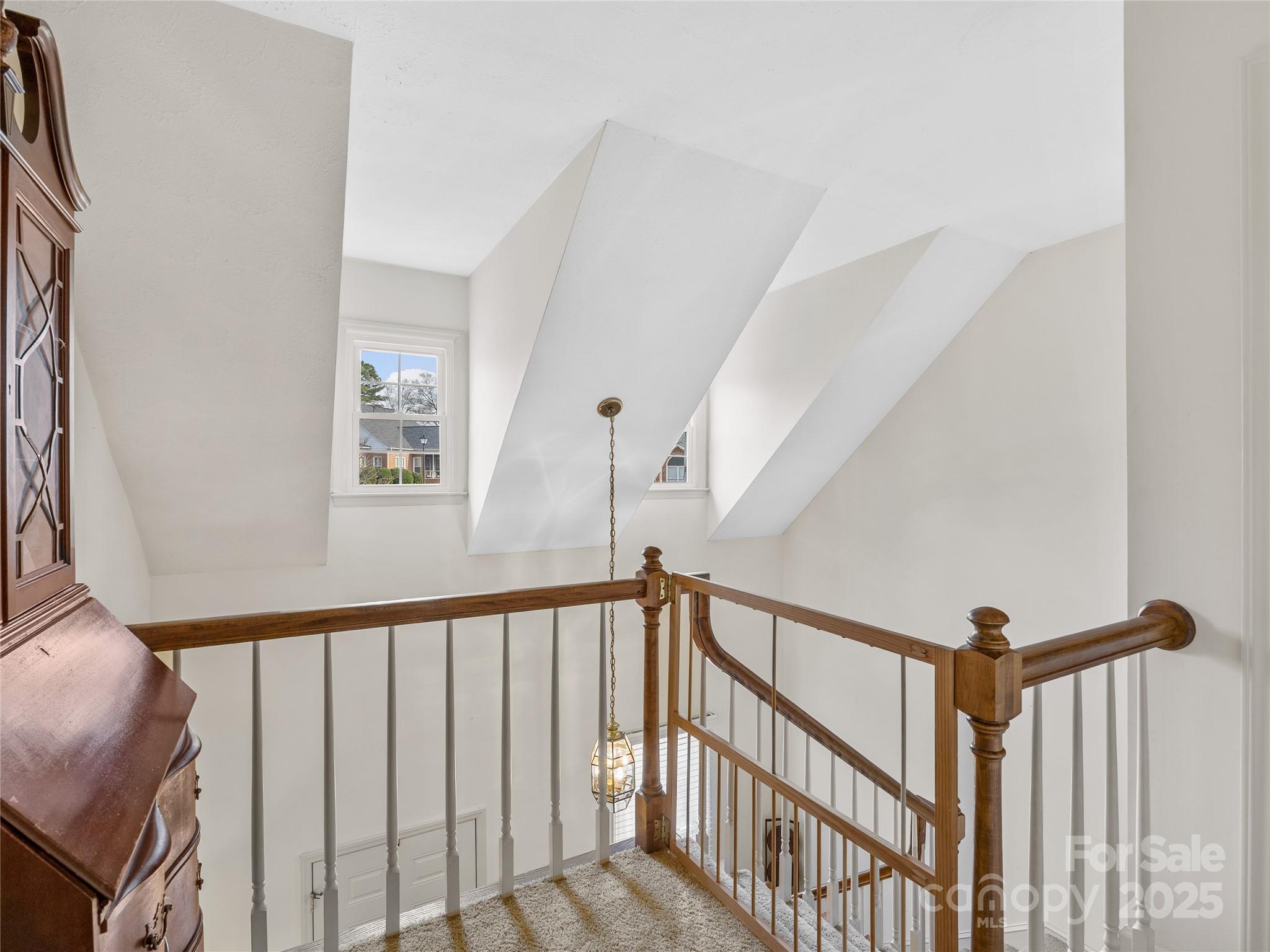 Hampton Woods - Residential