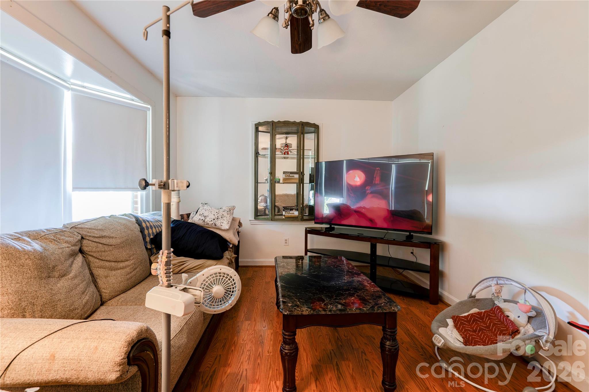 1202 Ridgemont Avenue