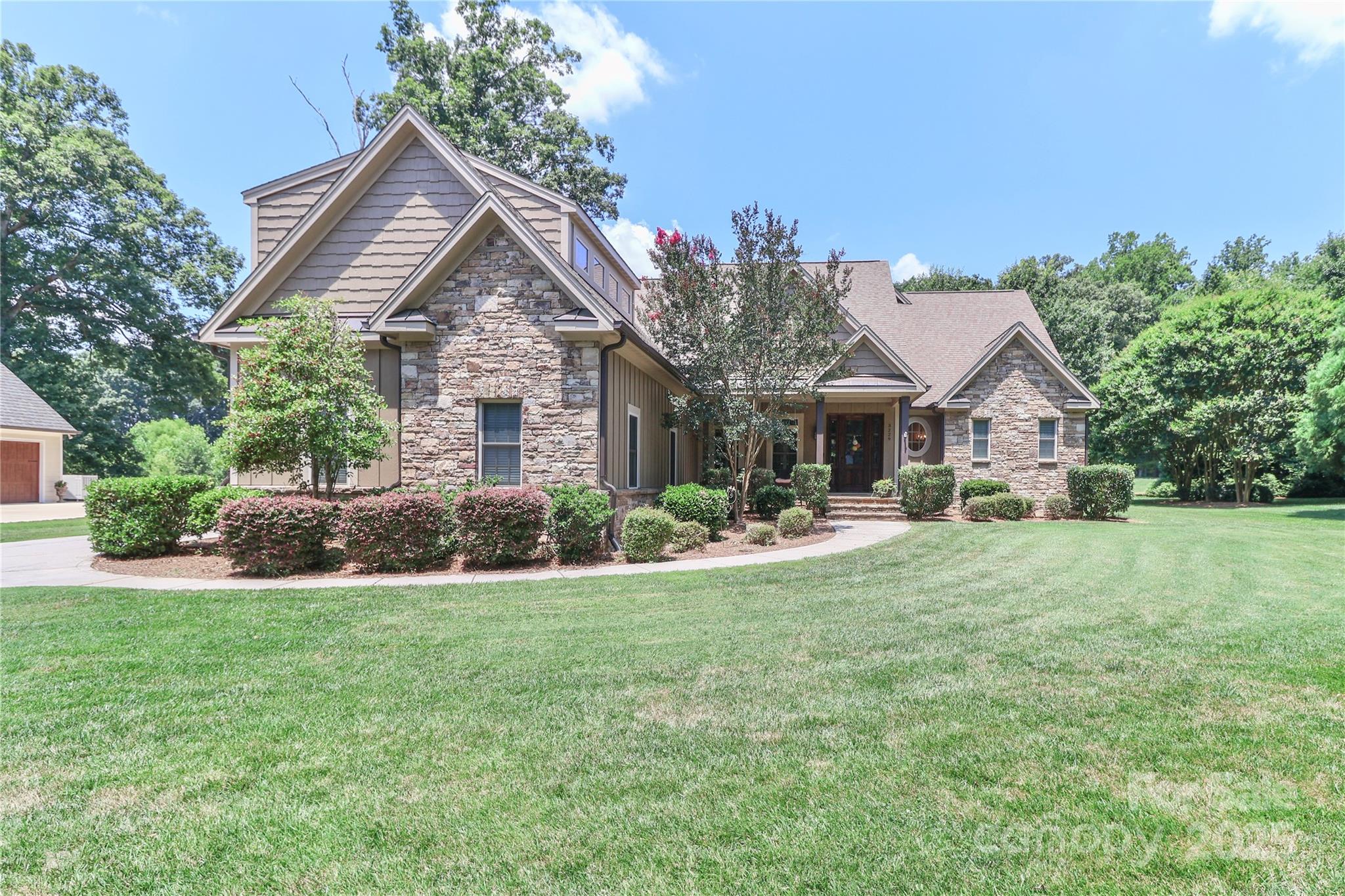 3229 Broadmoor Drive