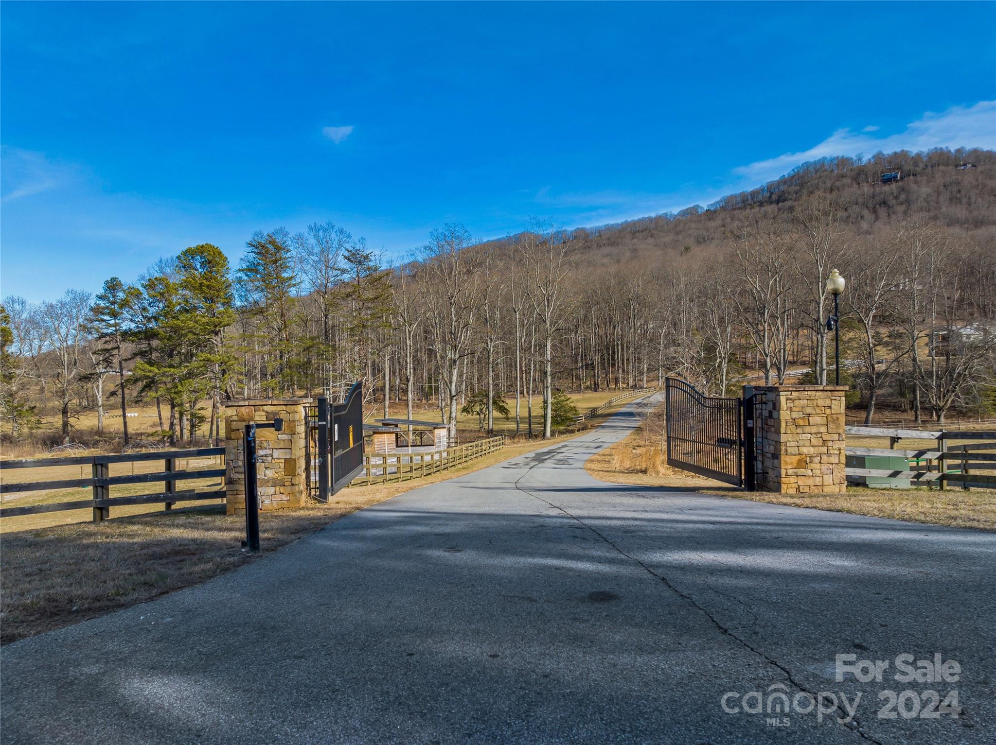 Powder Springs - Land