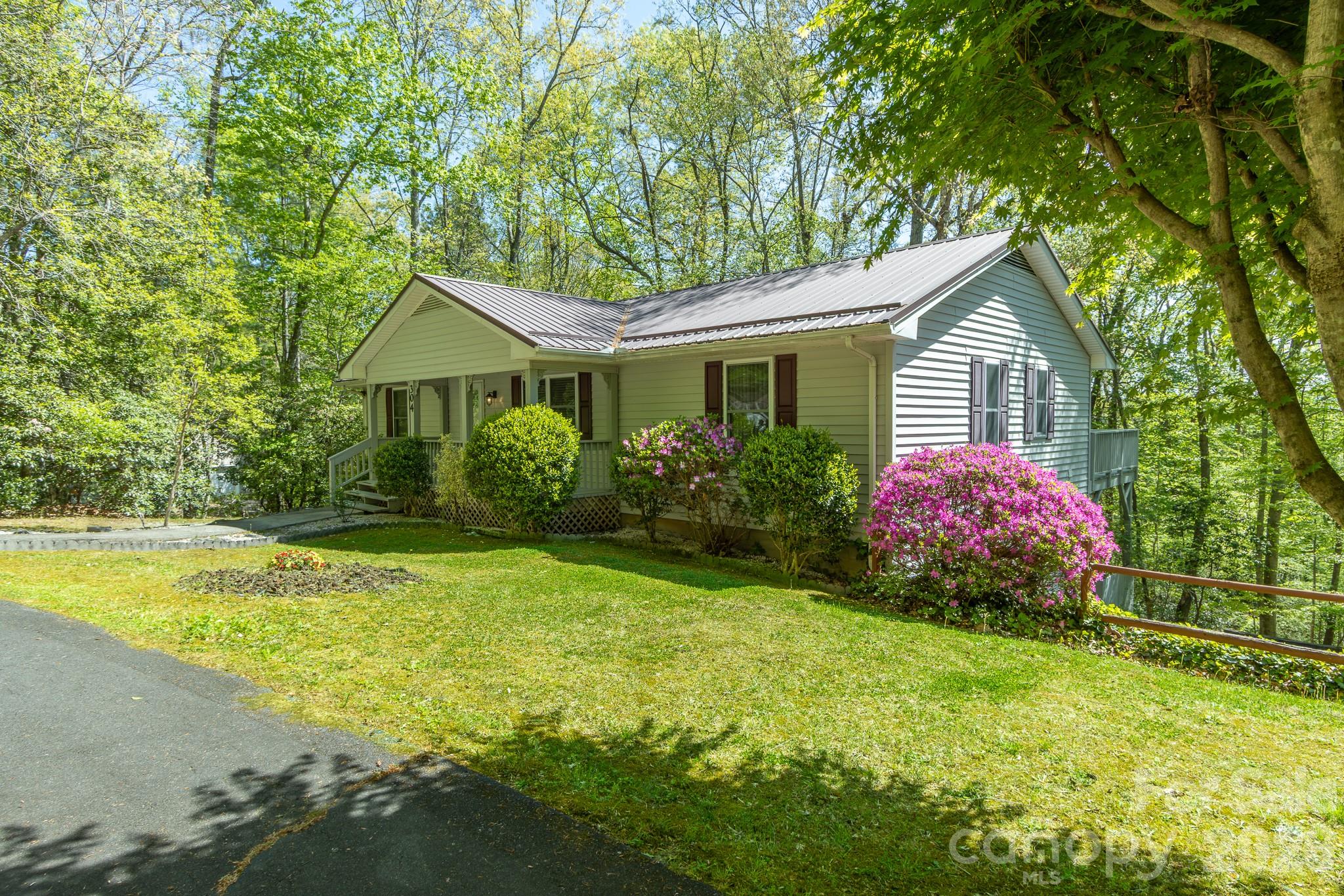 Emerald Hills - Residential