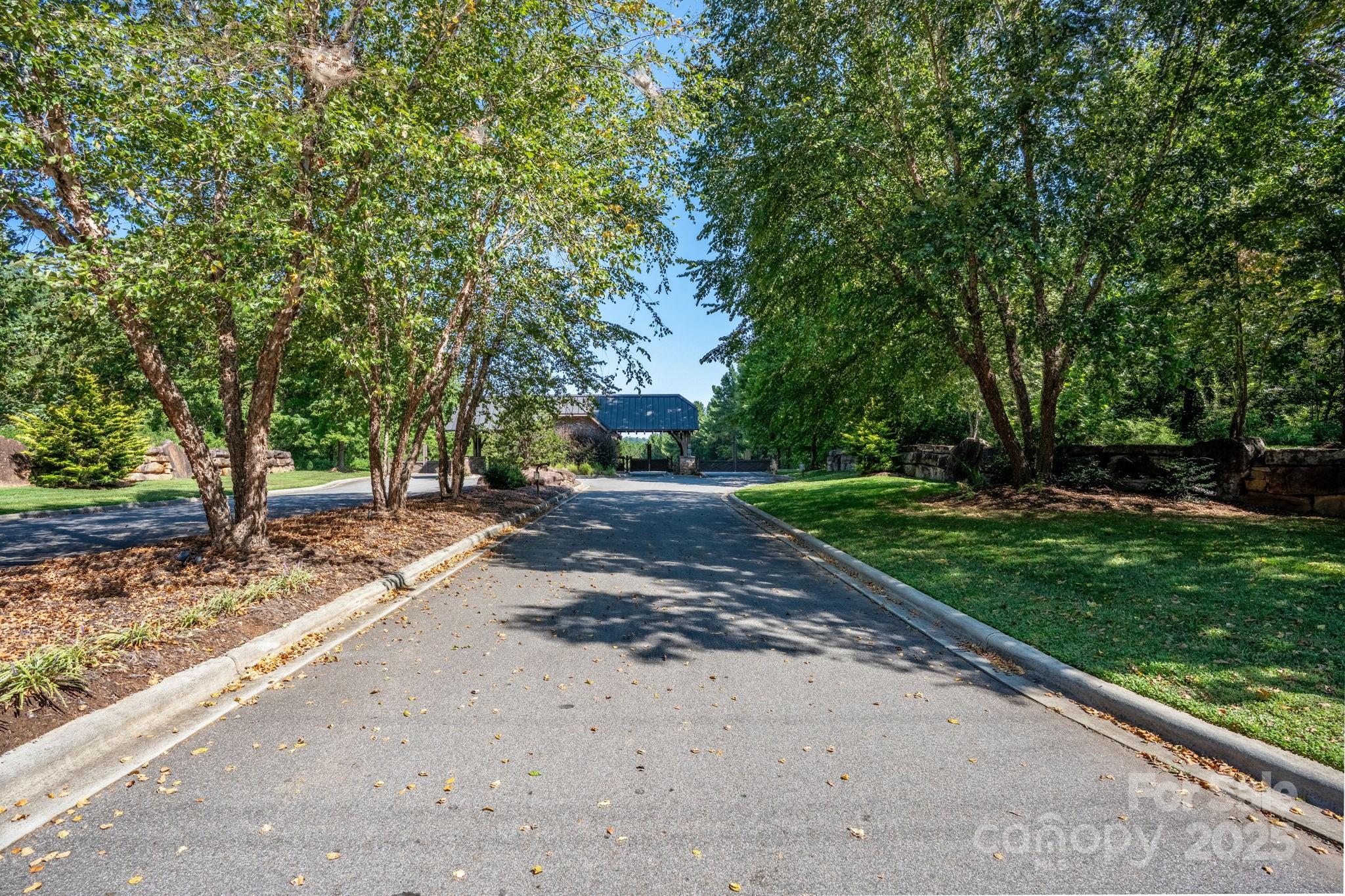 436 E Settings Boulevard 247